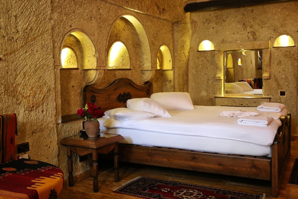 Kemerhan Cave Suites