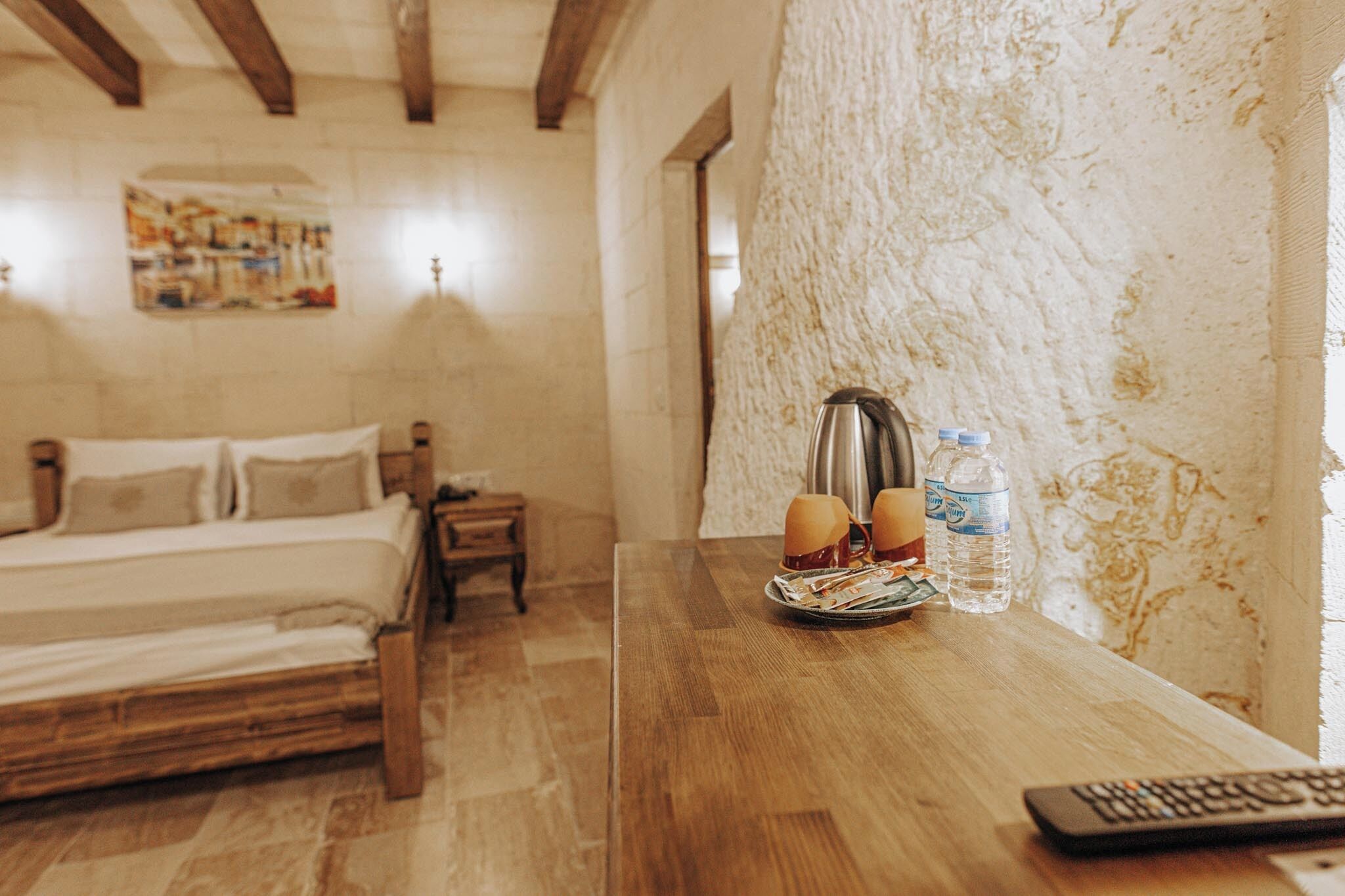 Lagania Cave Suites