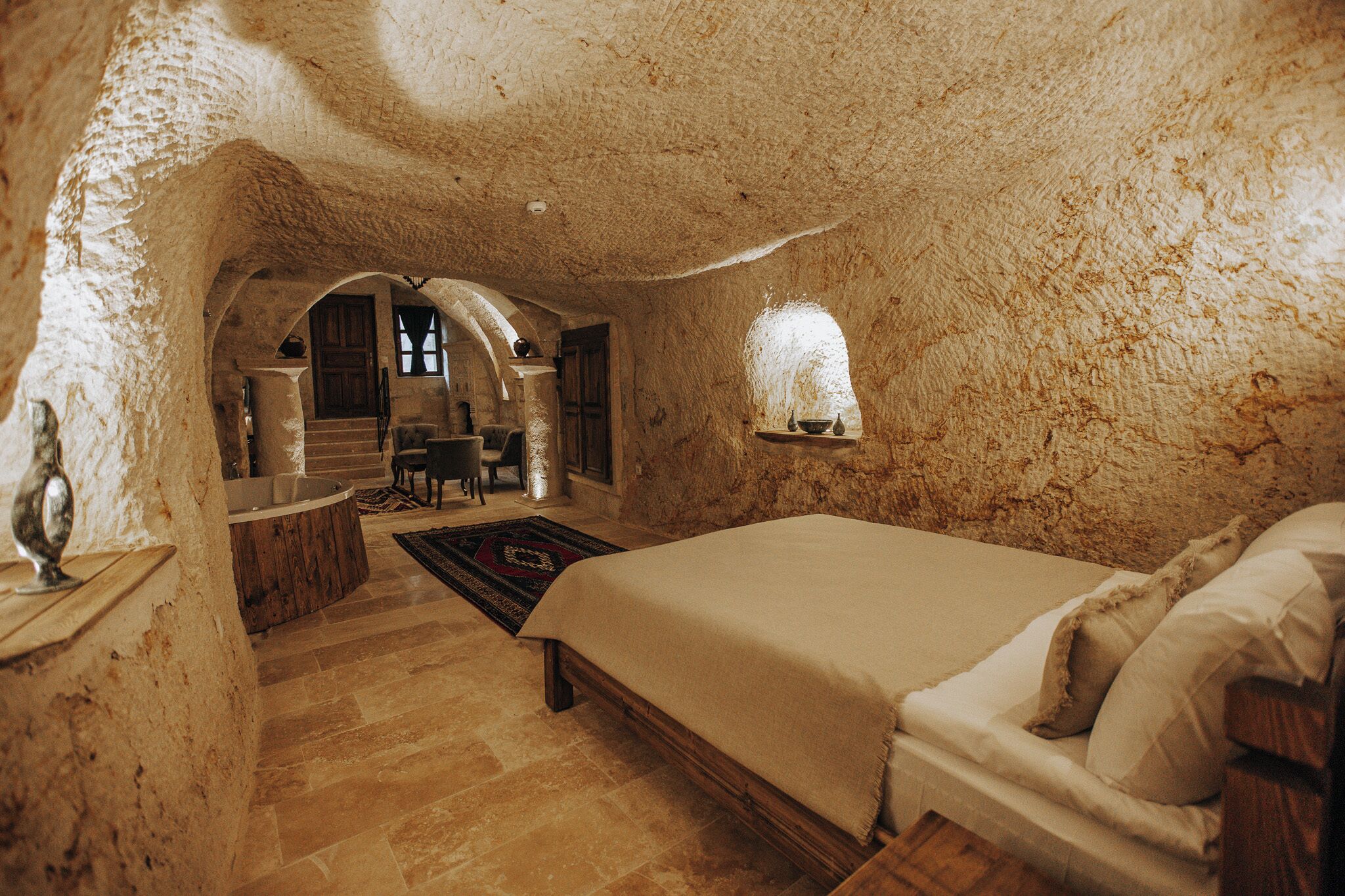Lagania Cave Suites