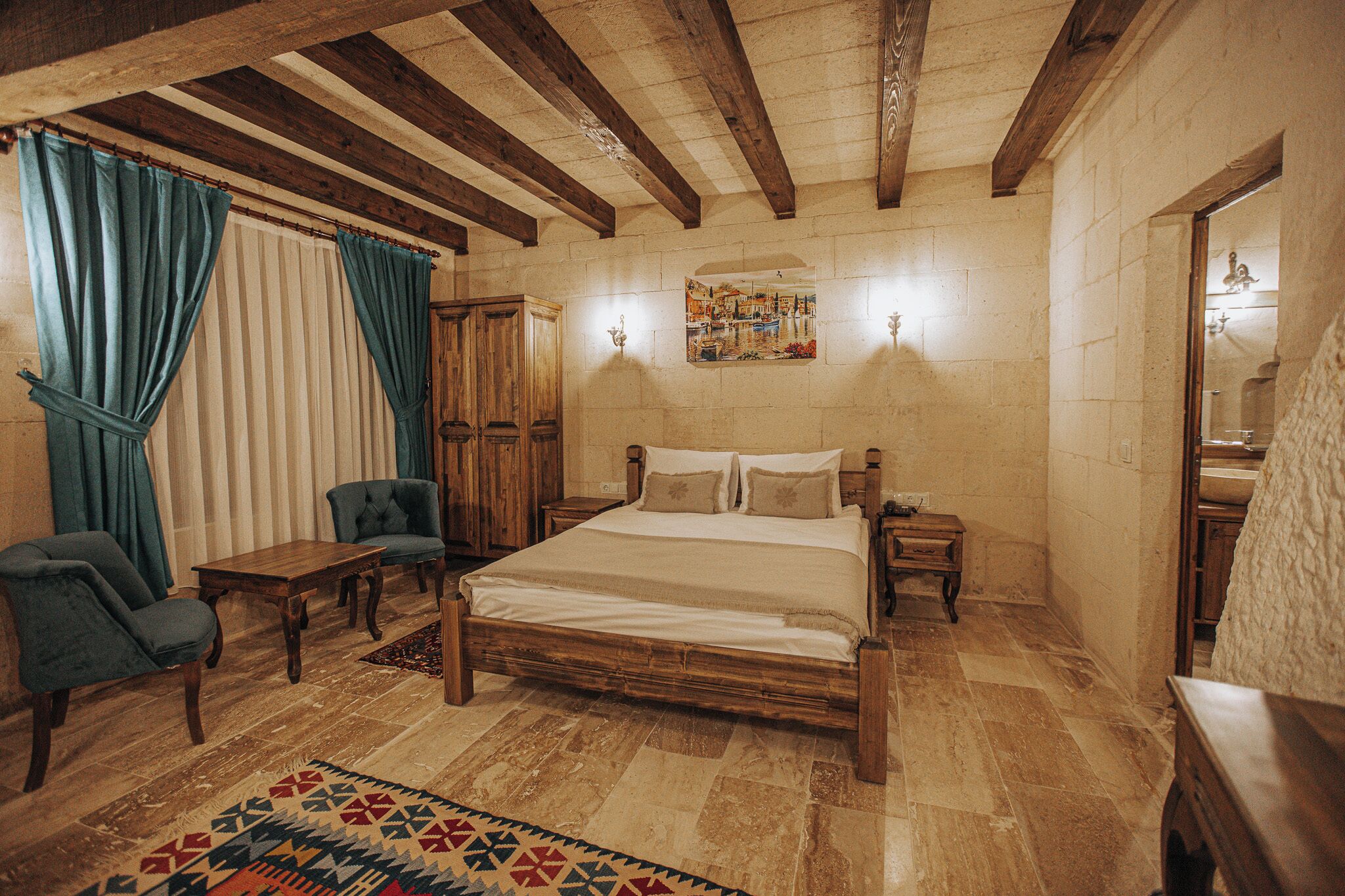 Lagania Cave Suites