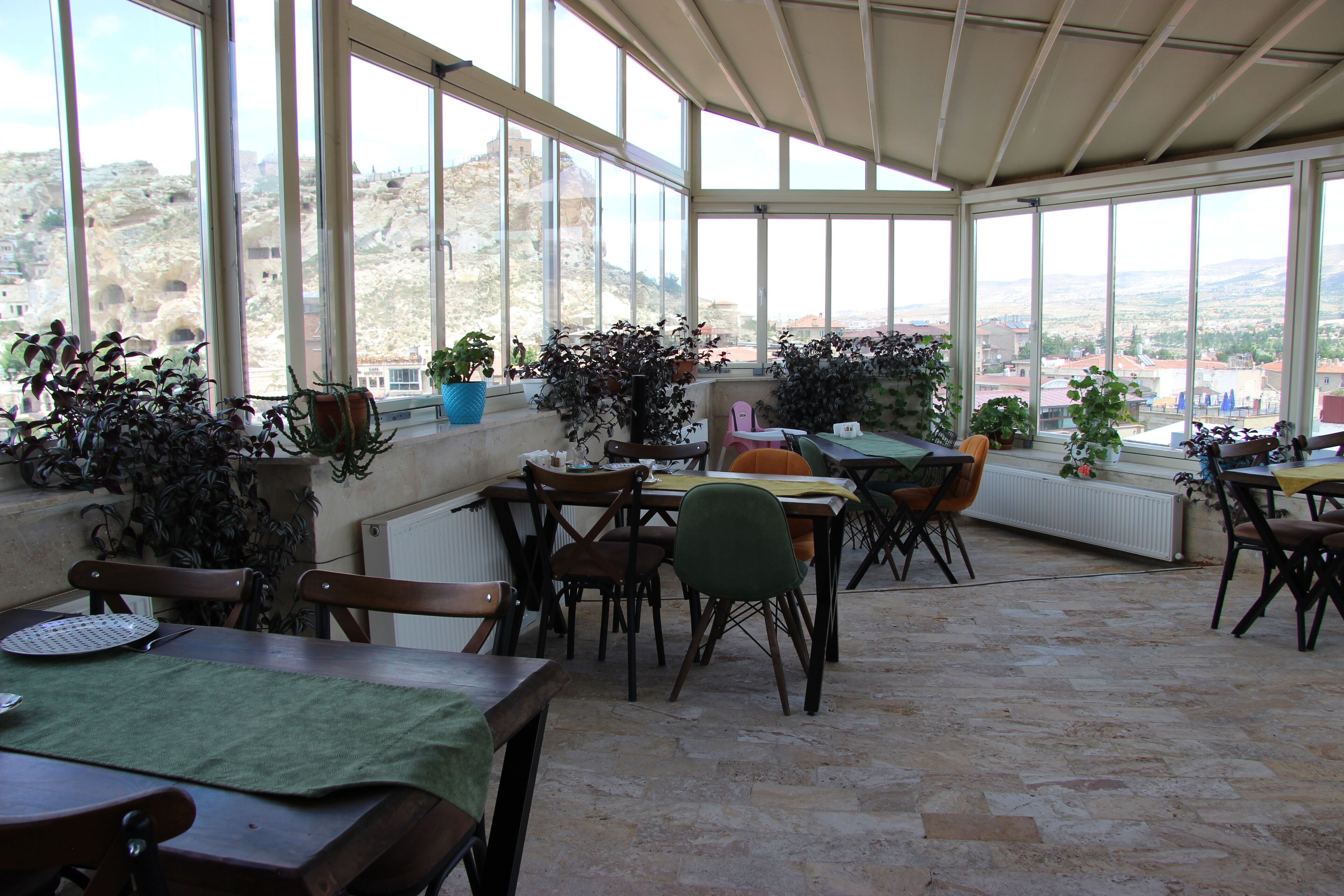 La Perla Cave Hotel