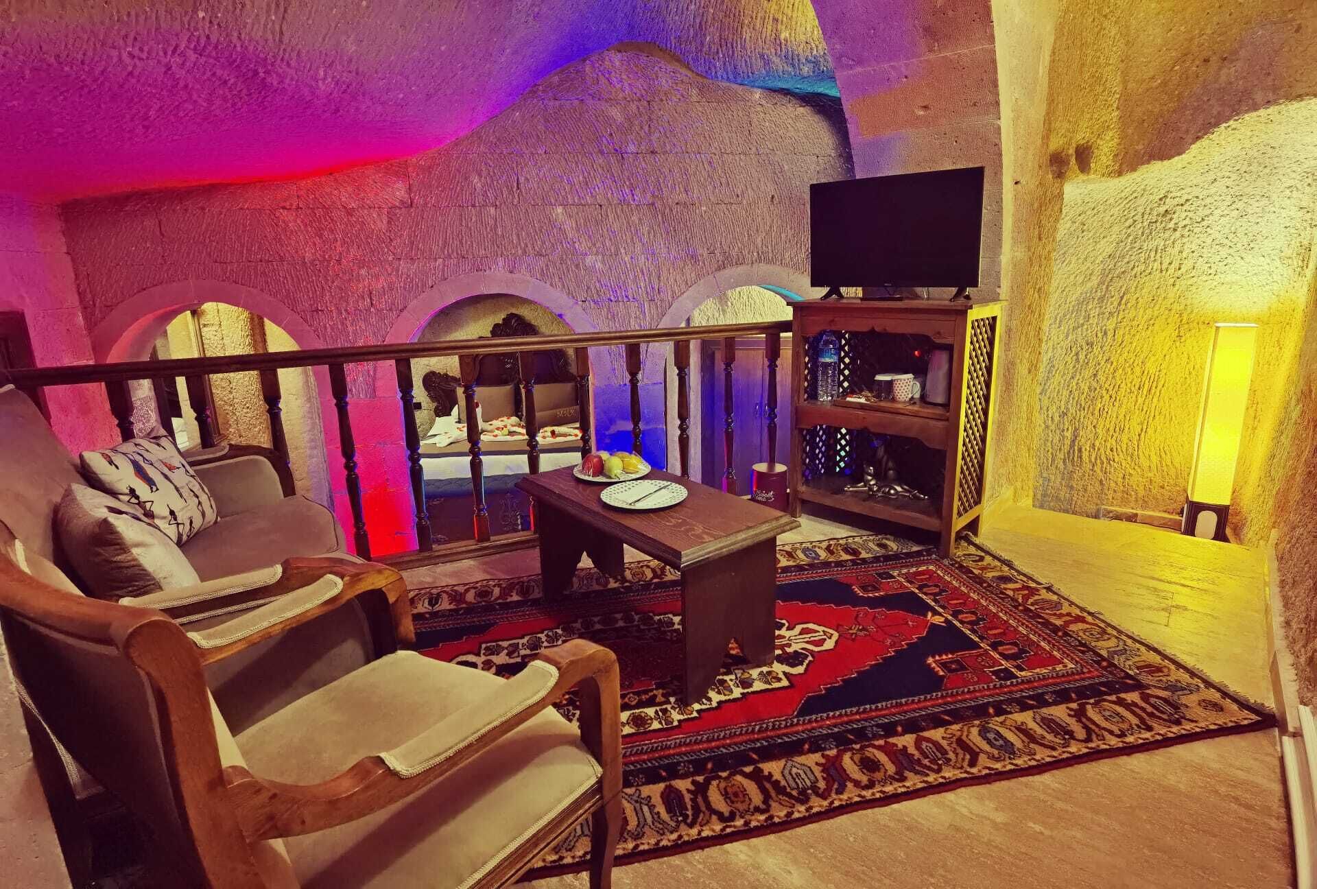 La Perla Cave Hotel