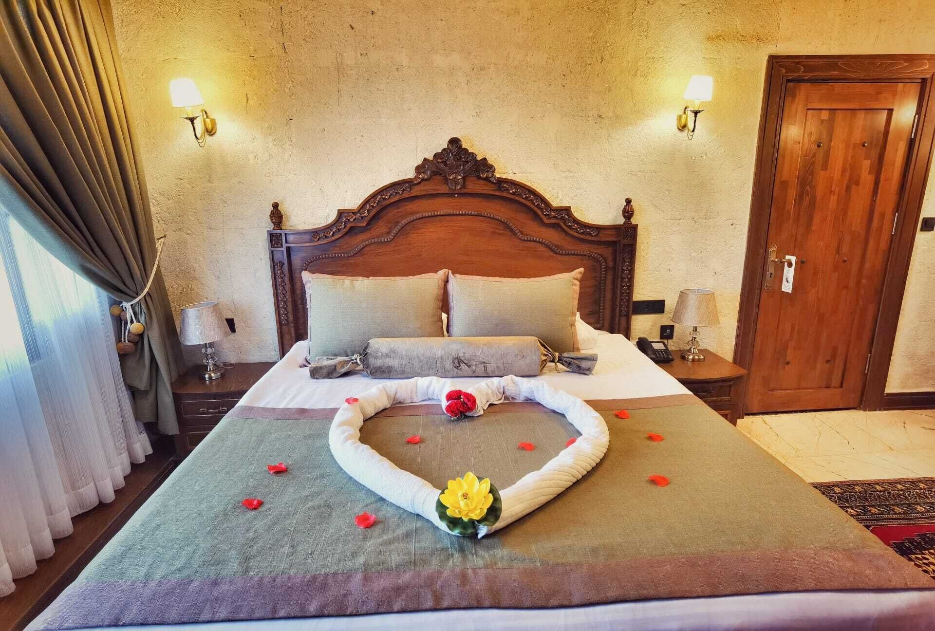 La Perla Cave Hotel