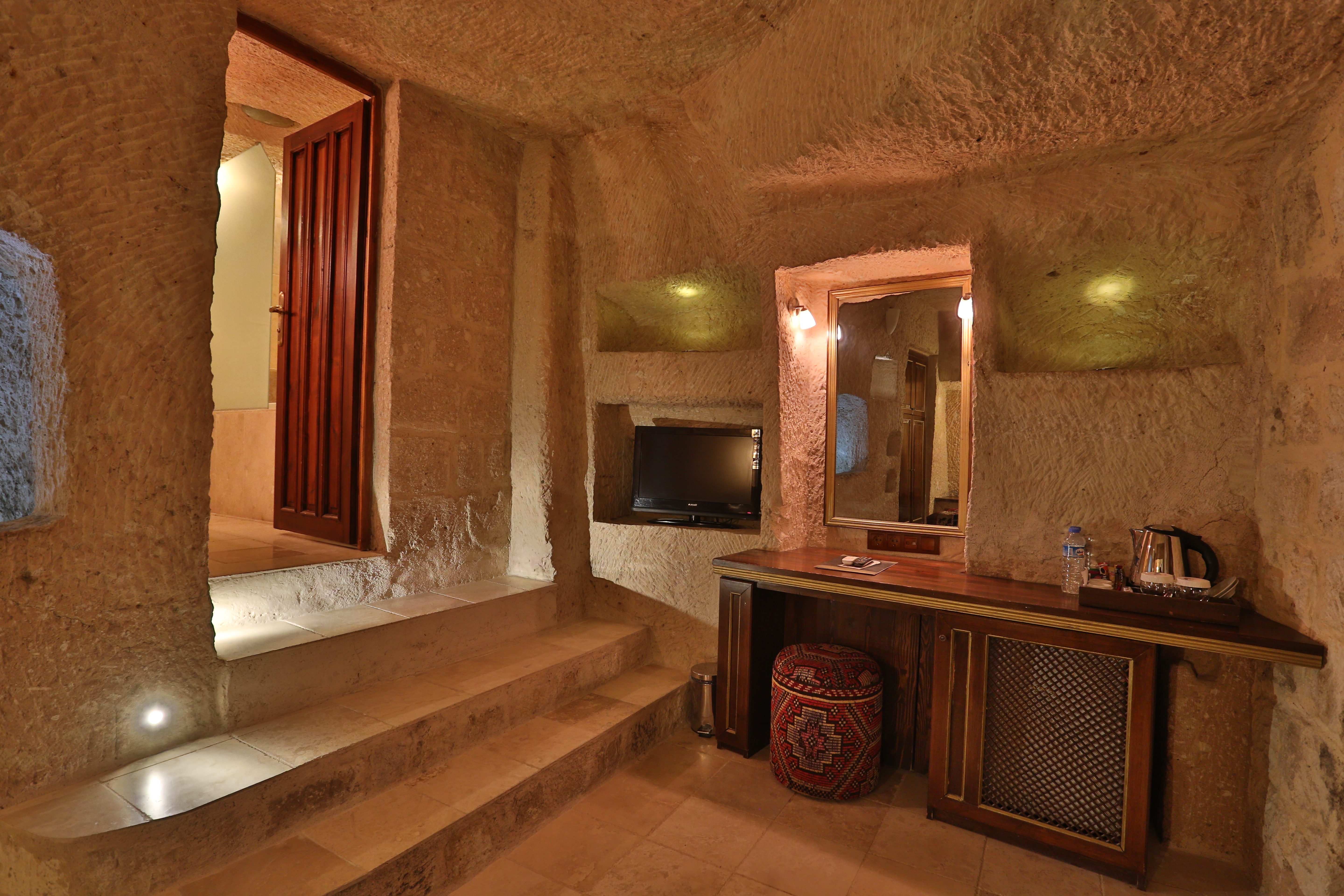 MDC Cave Hotel
