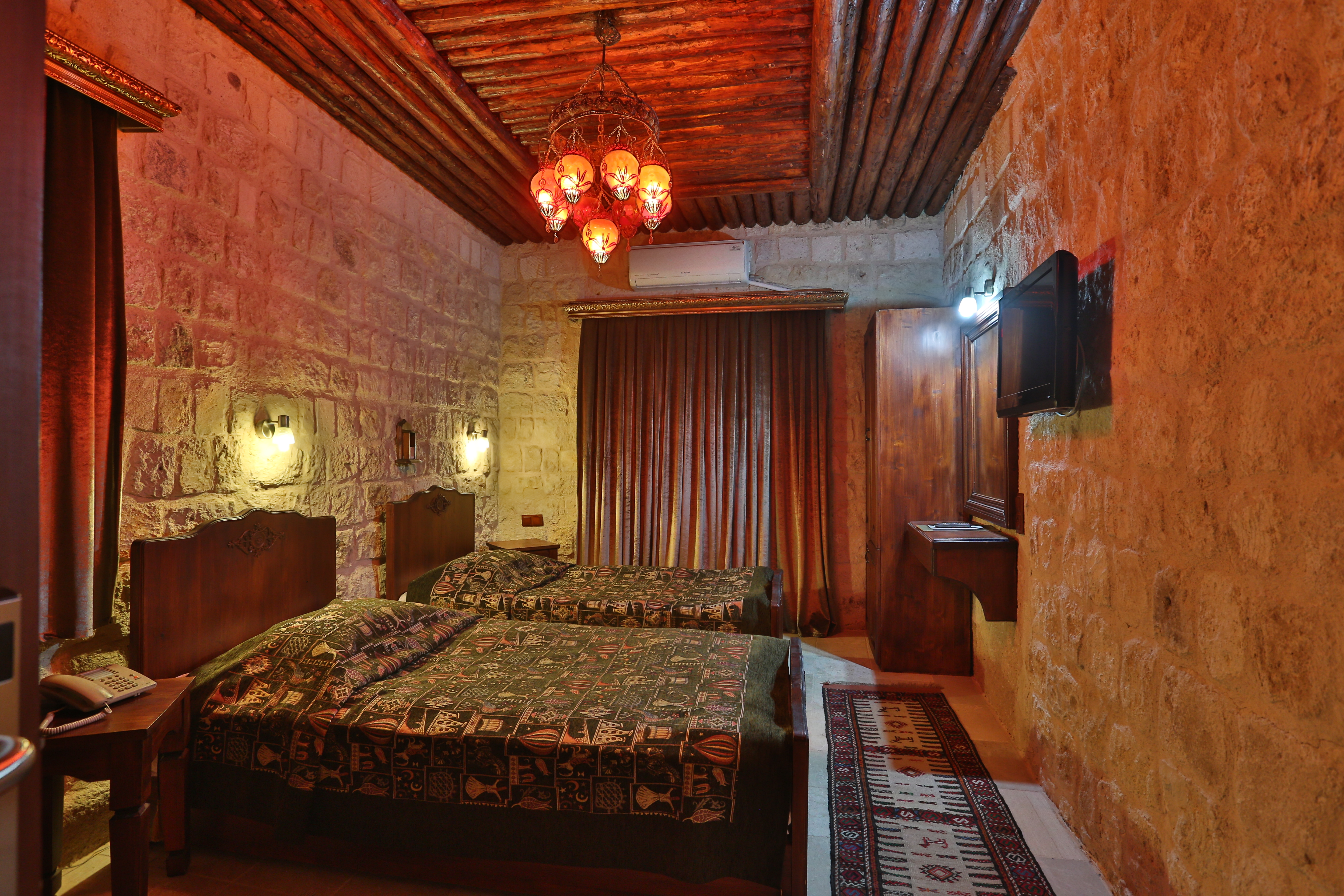 MDC Cave Hotel
