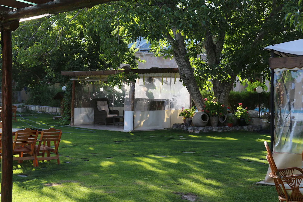 Melis Cave Hotel
