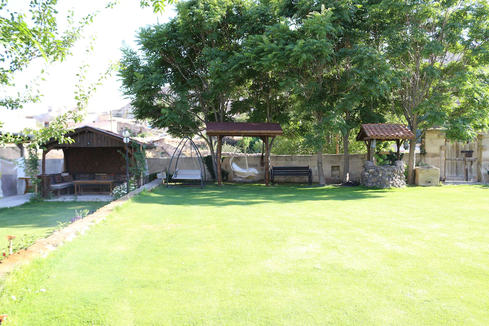 Melis Cave Hotel