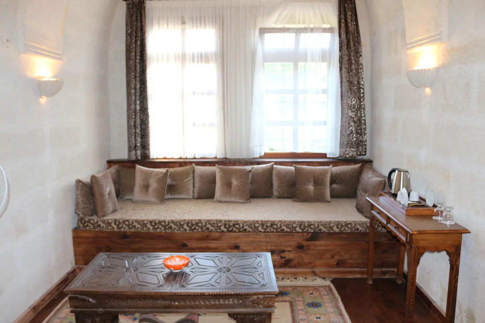 Melis Cave Hotel