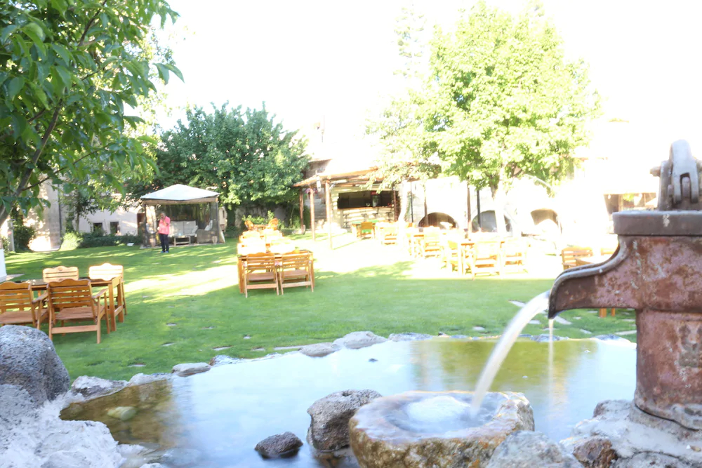Melis Cave Hotel