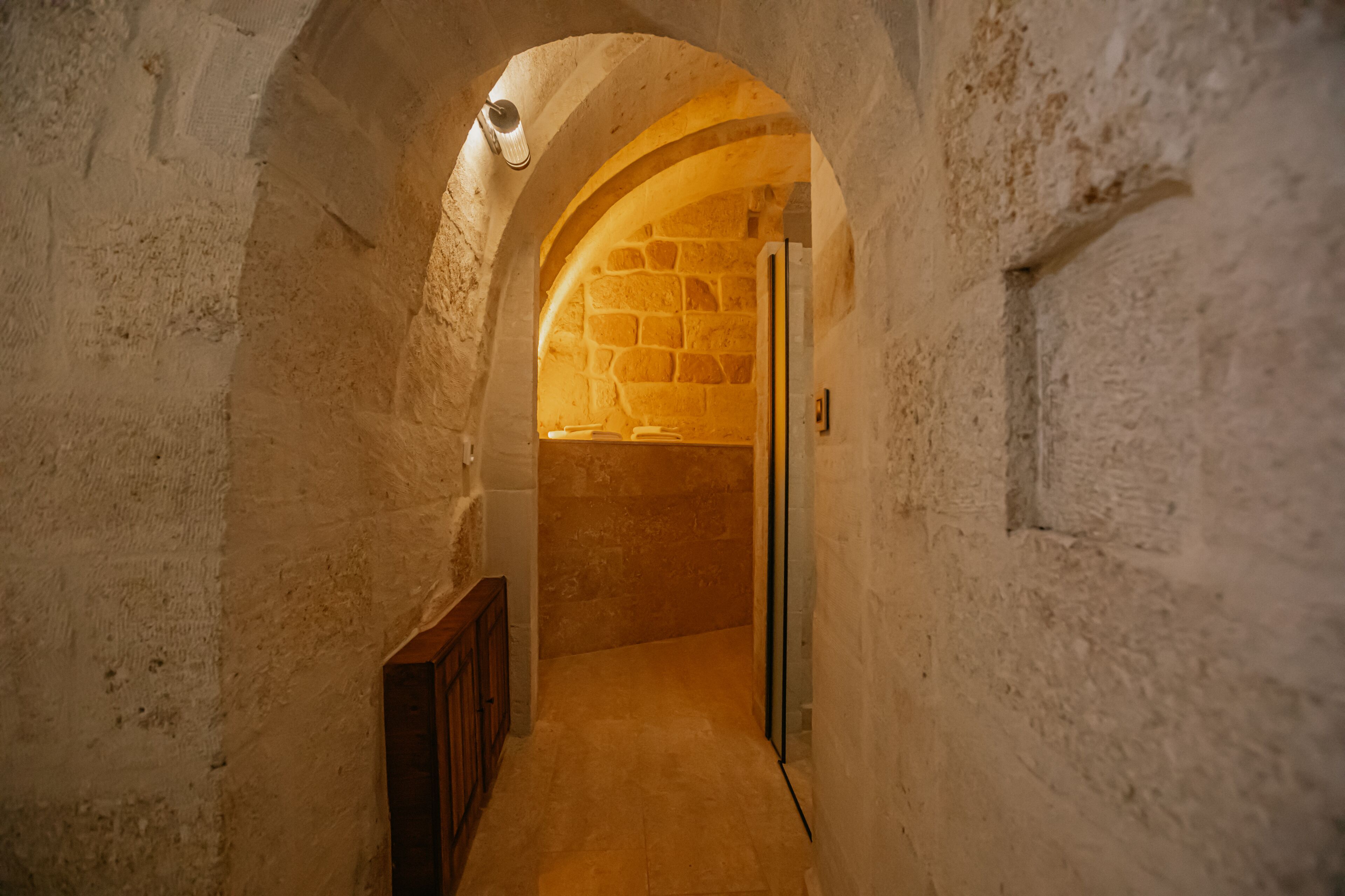 Misty Cave Hotel