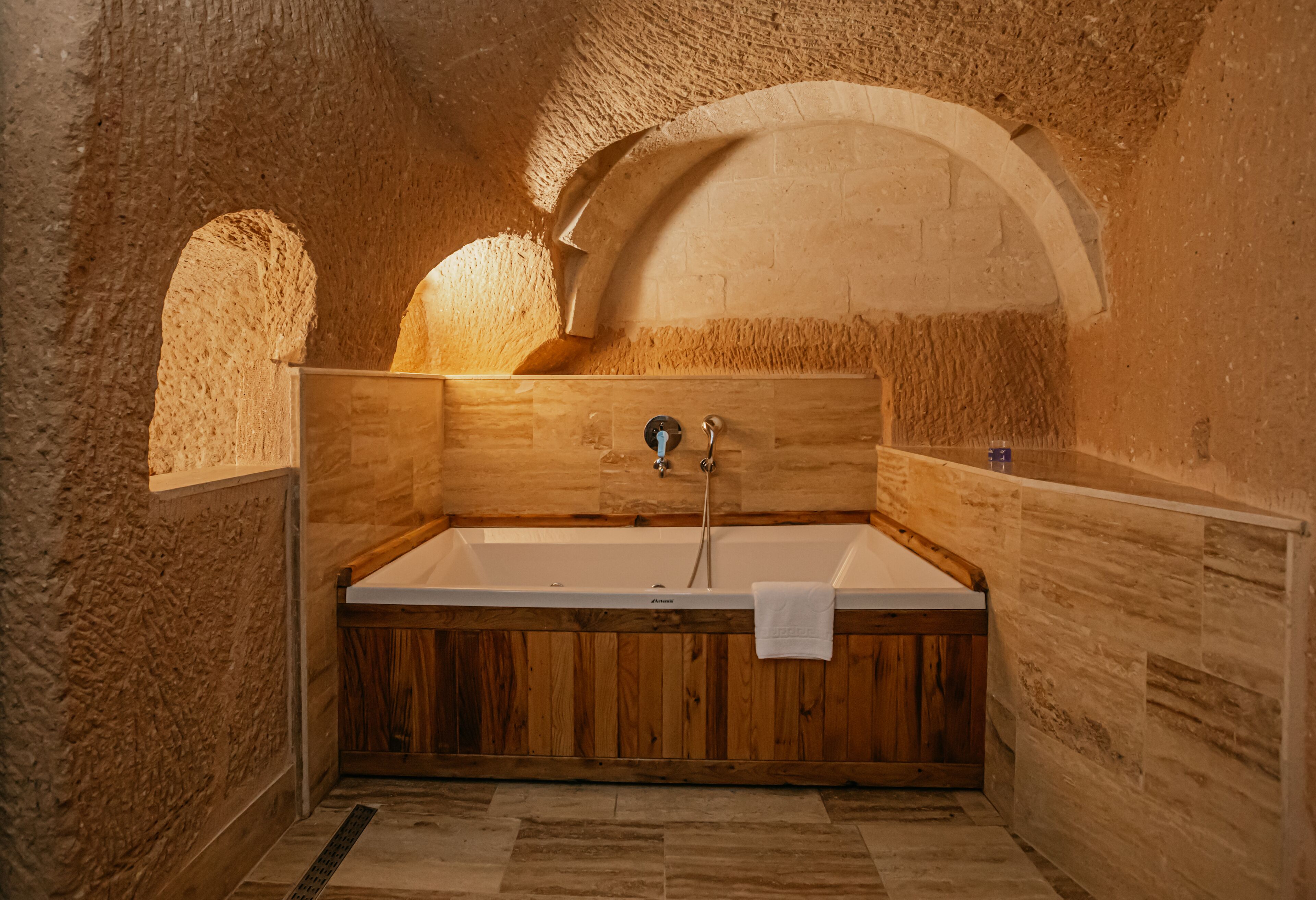 Misty Cave Hotel