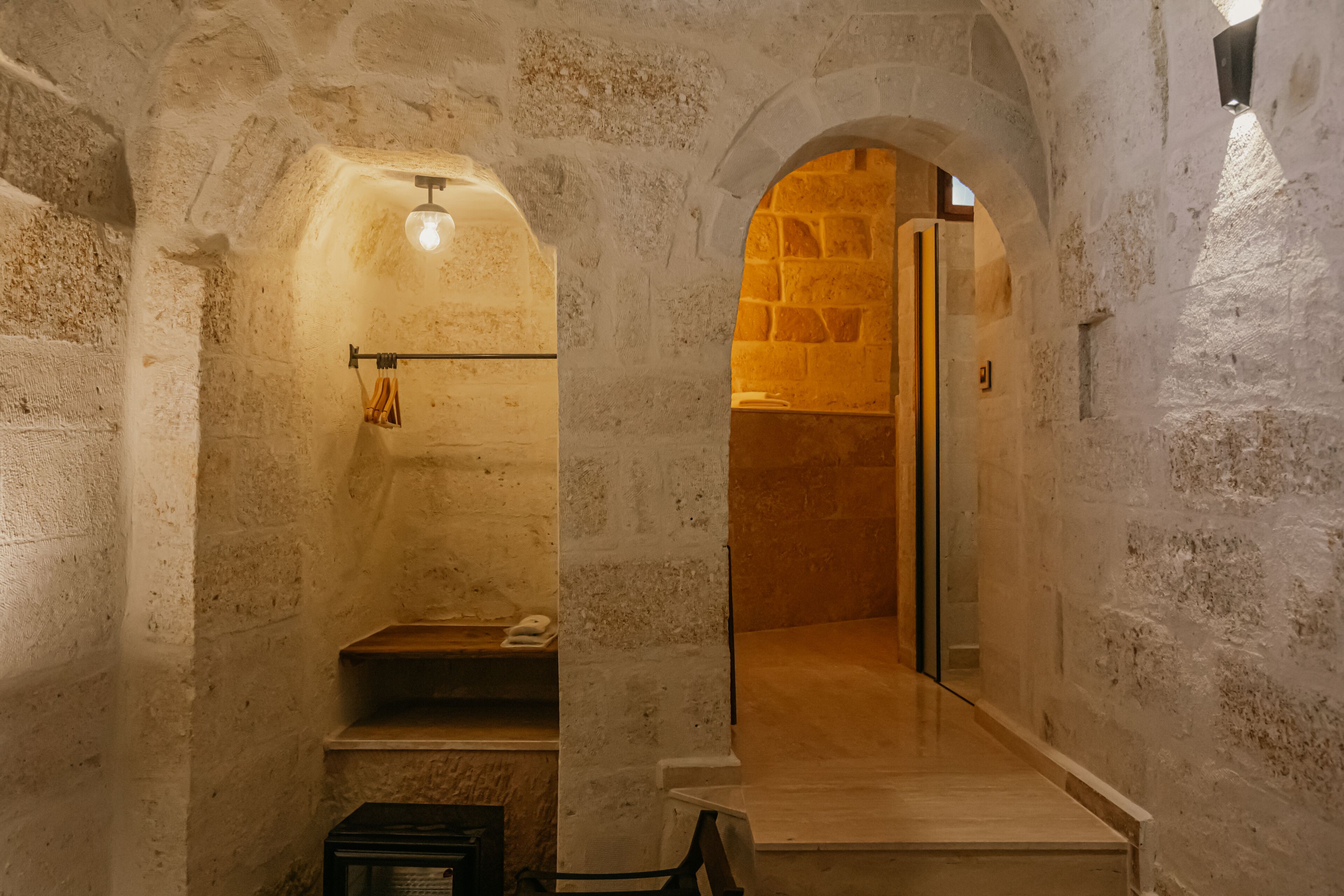Misty Cave Hotel