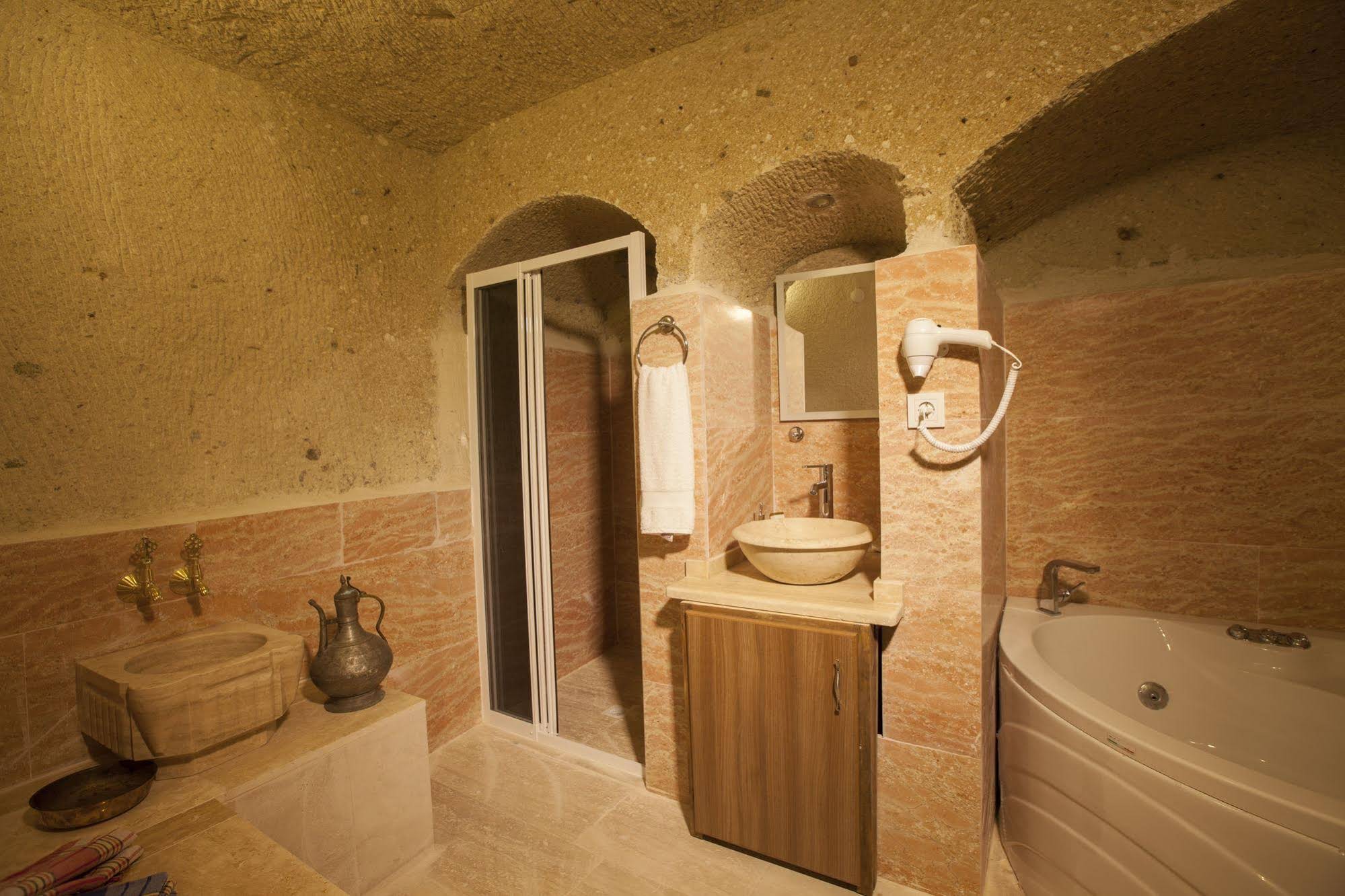Ortahisar Cave Hotel