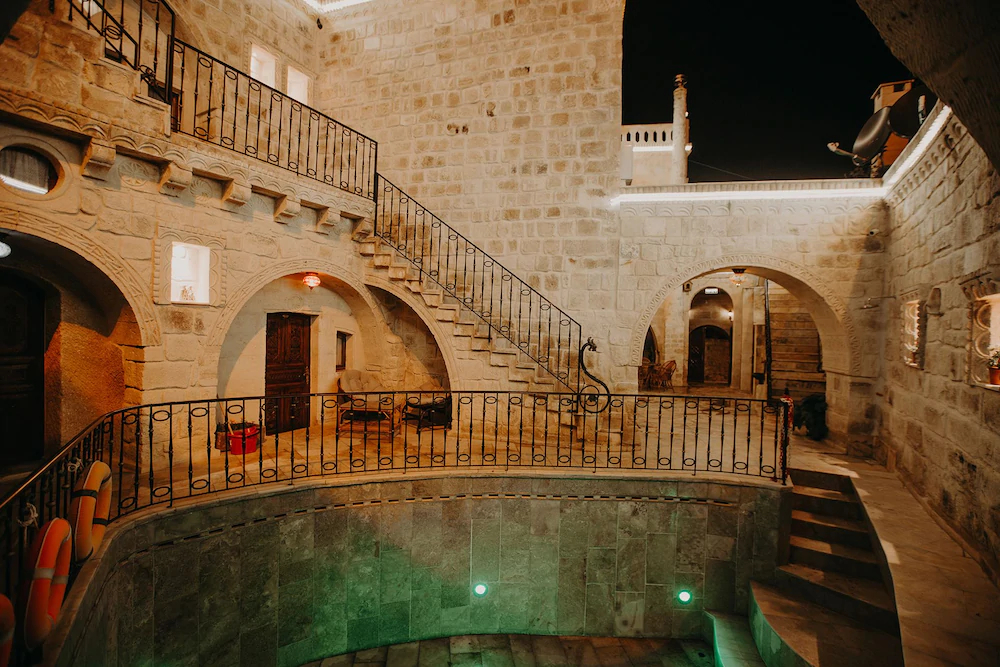 Royal Cave Hotel