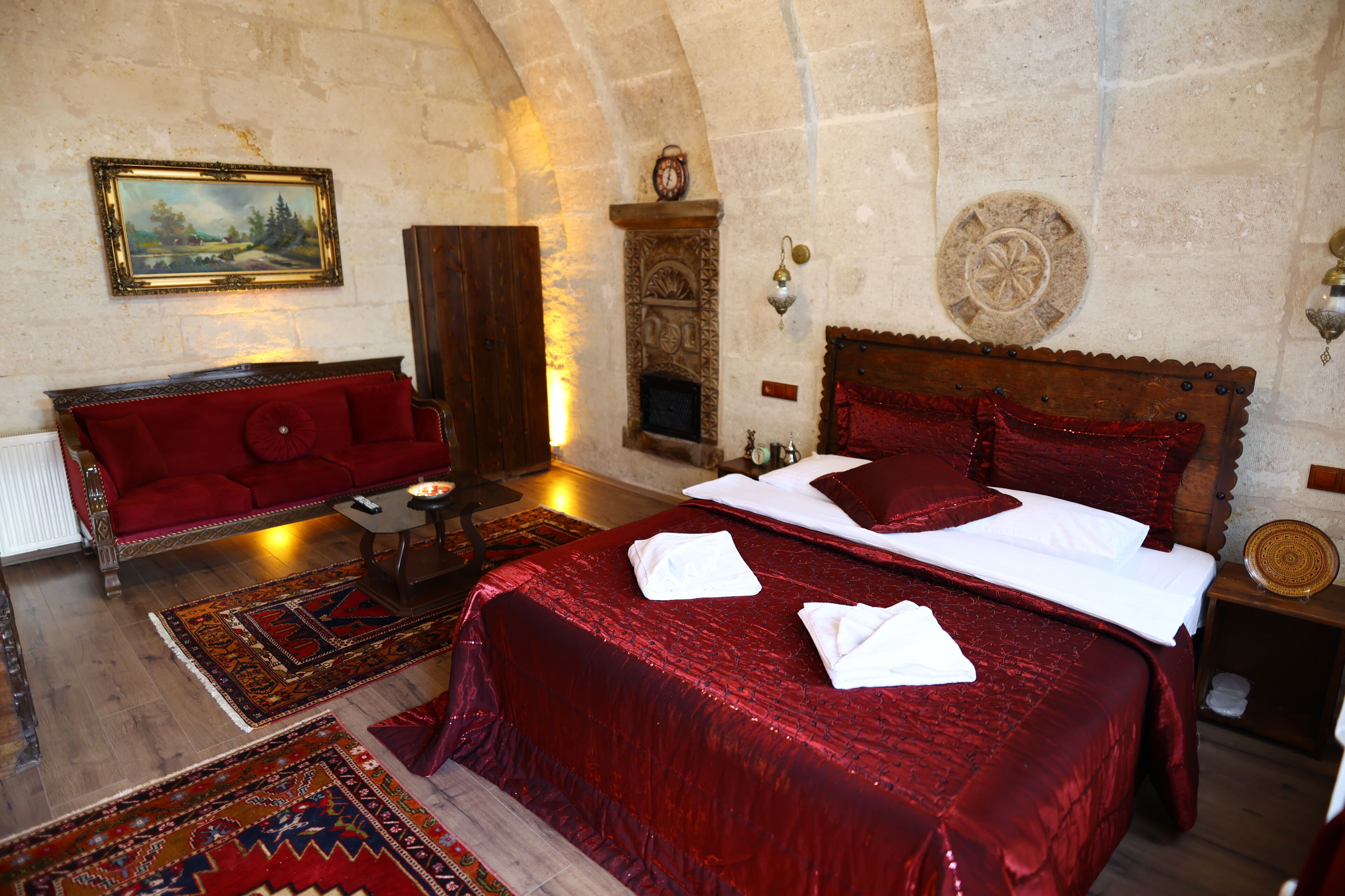 Shadow Cave House