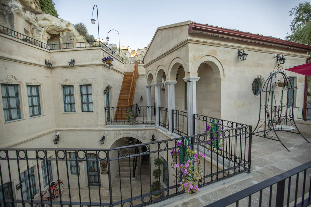 Sinasos Star Hotel