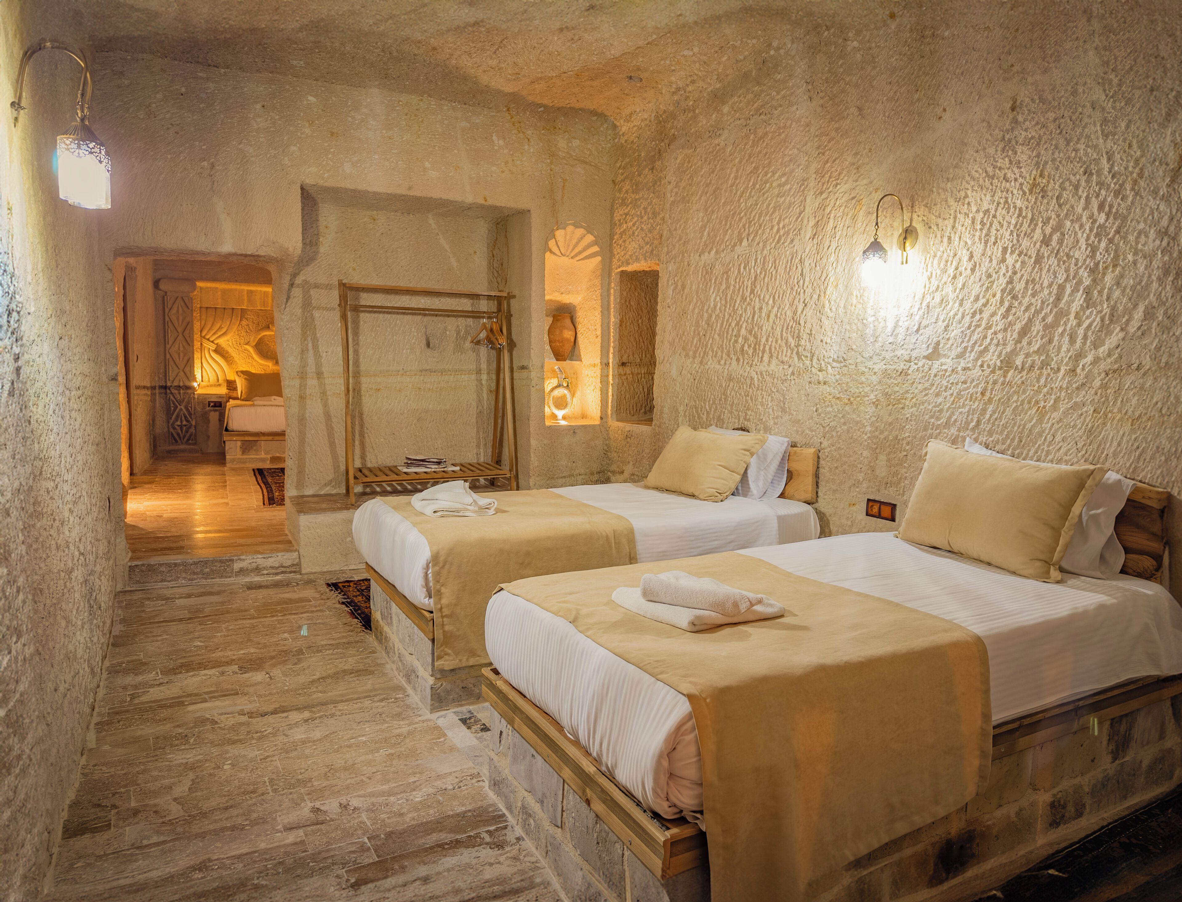 Sur Cave Hotel