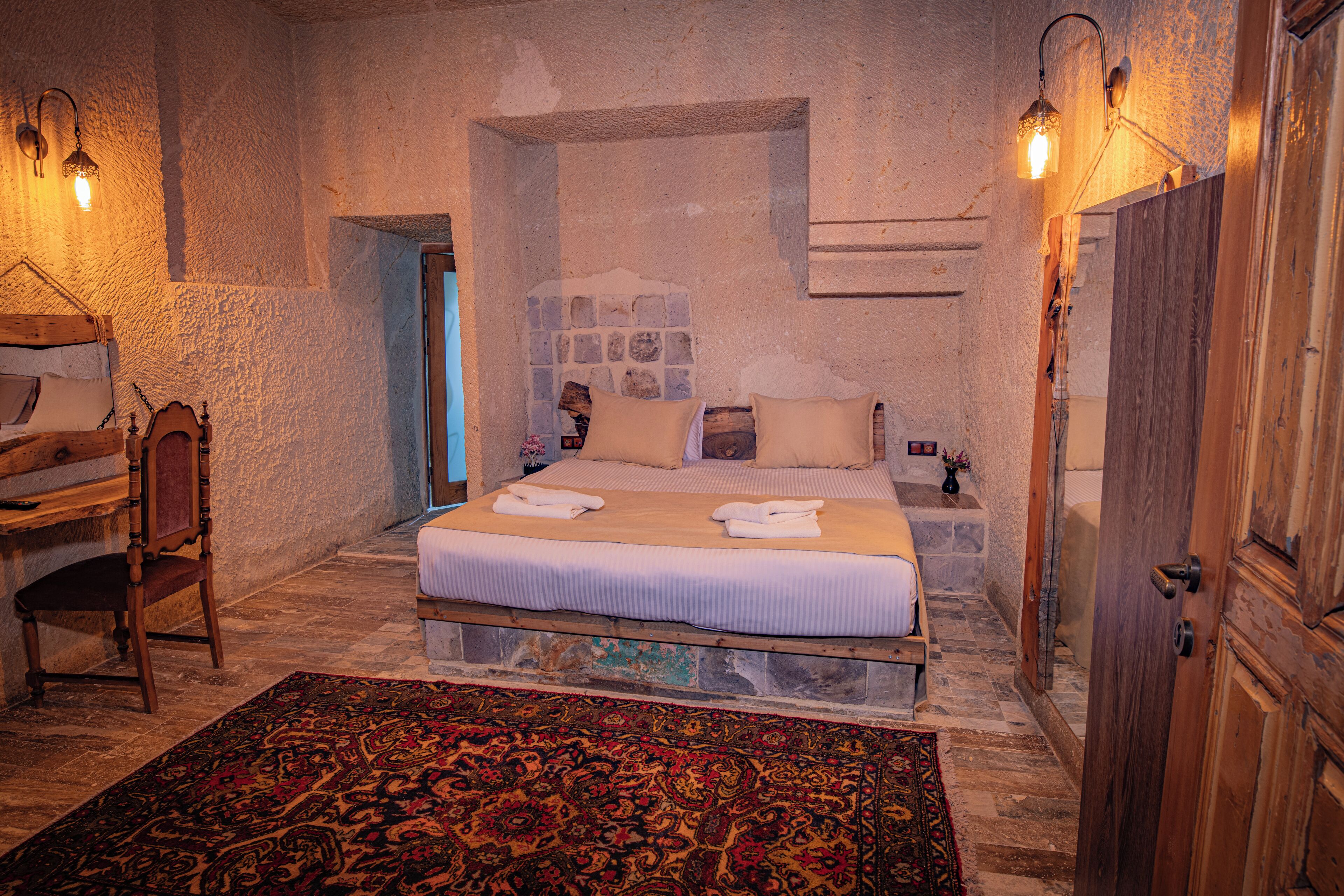 Sur Cave Hotel