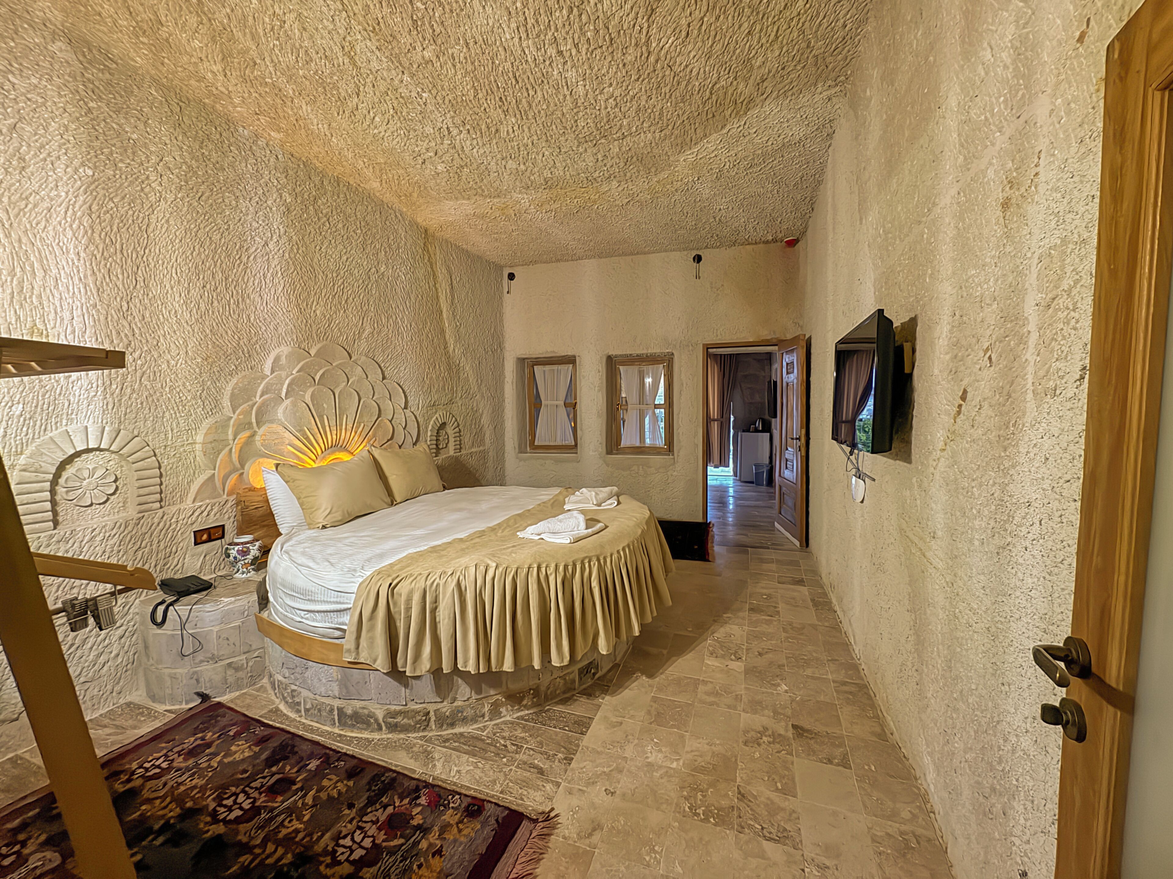 Sur Cave Hotel