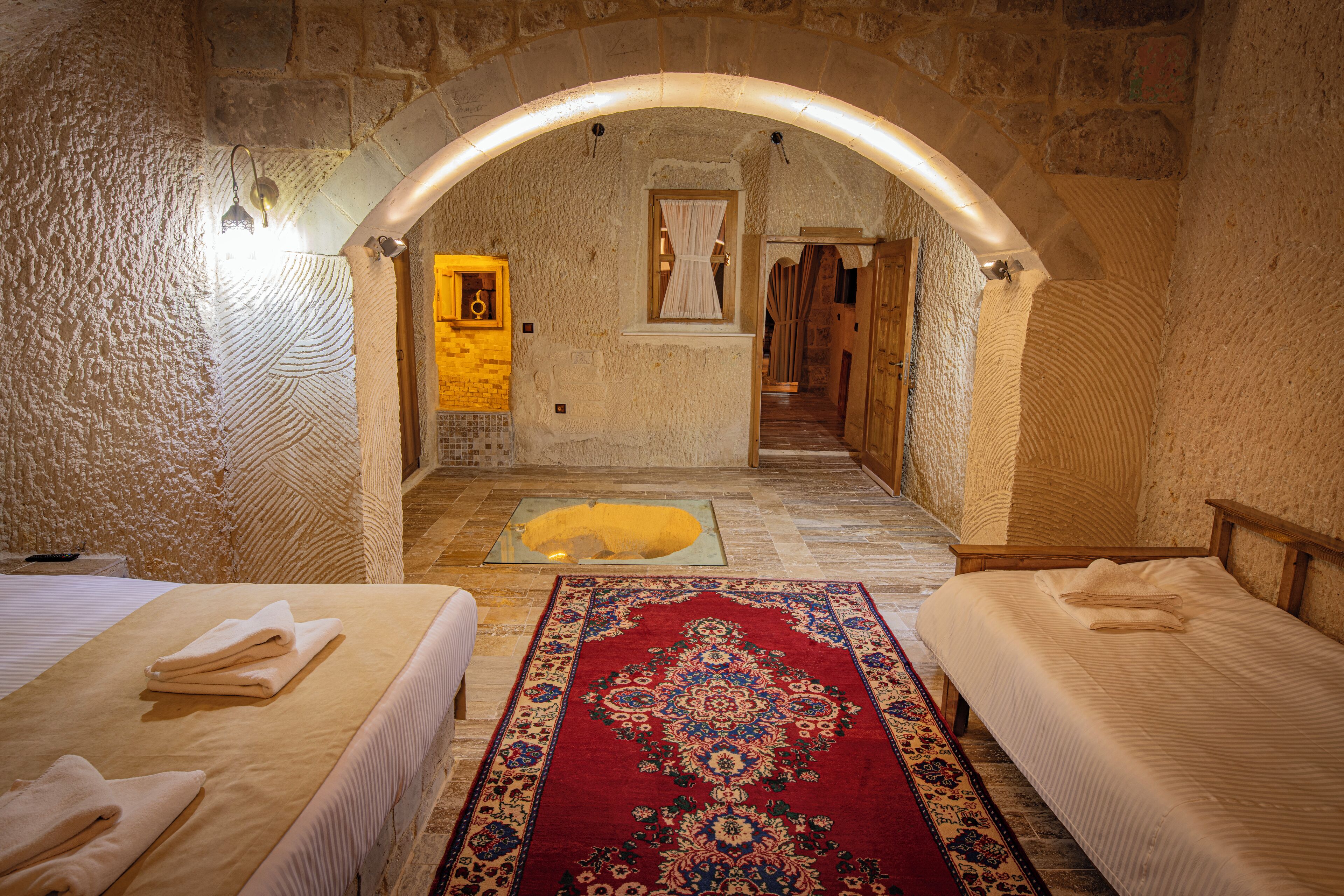 Sur Cave Hotel