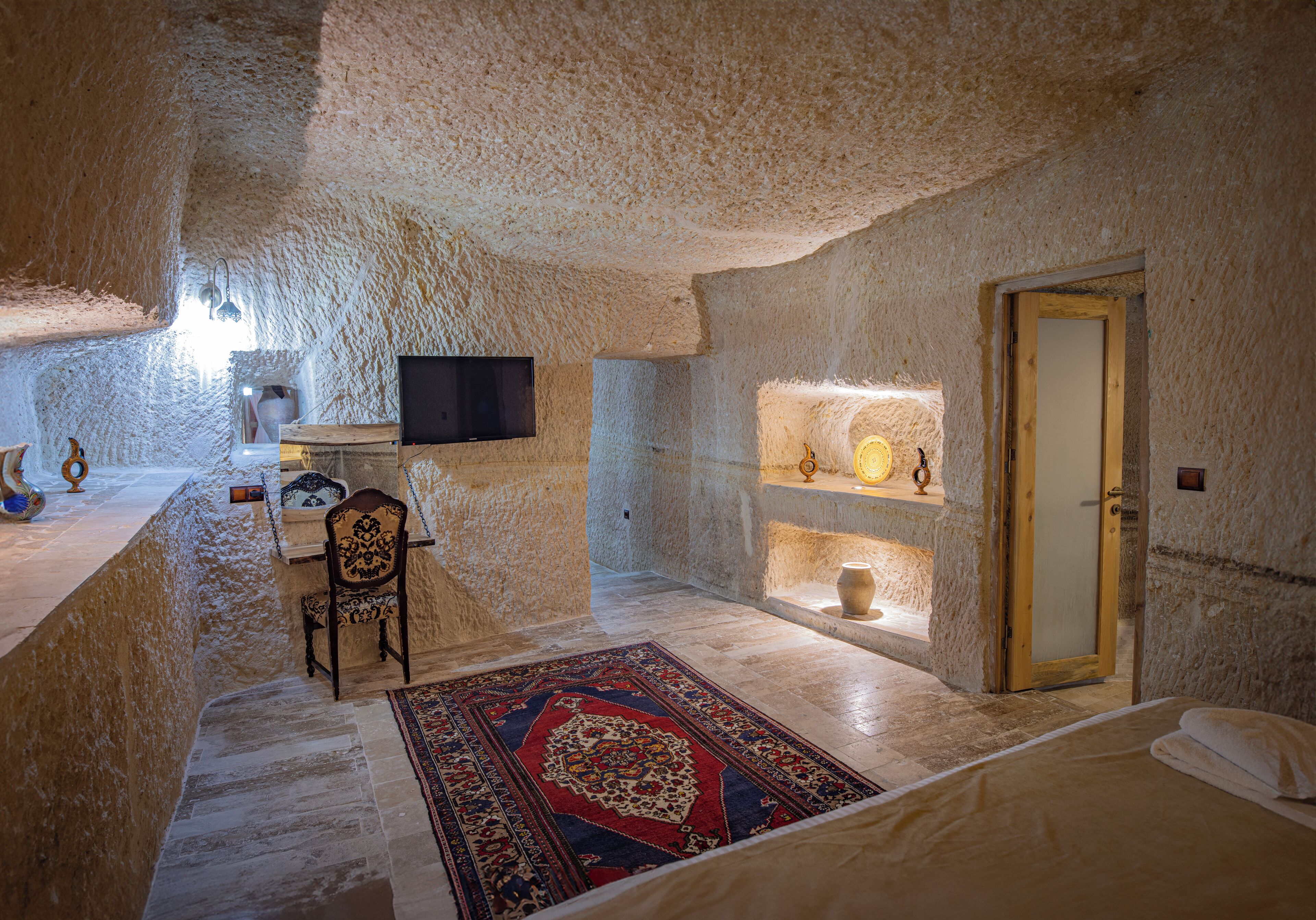 Sur Cave Hotel