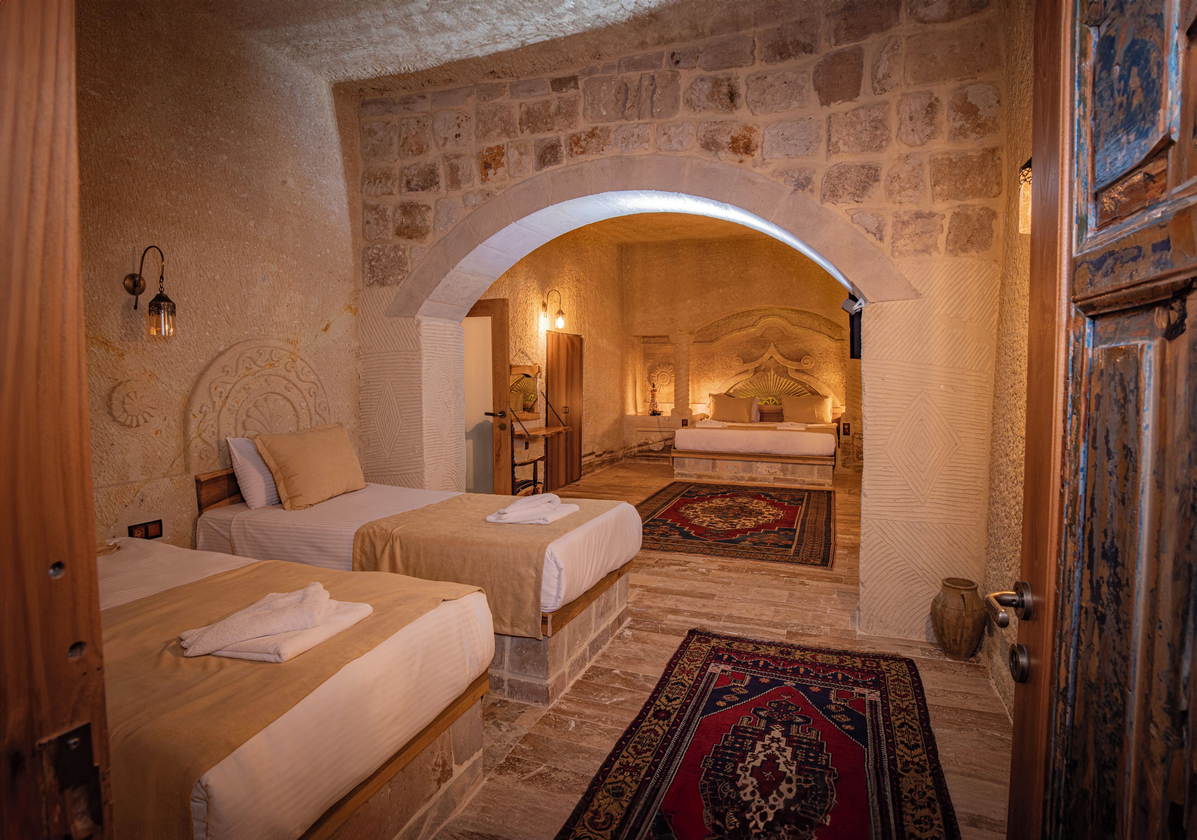 Sur Cave Hotel