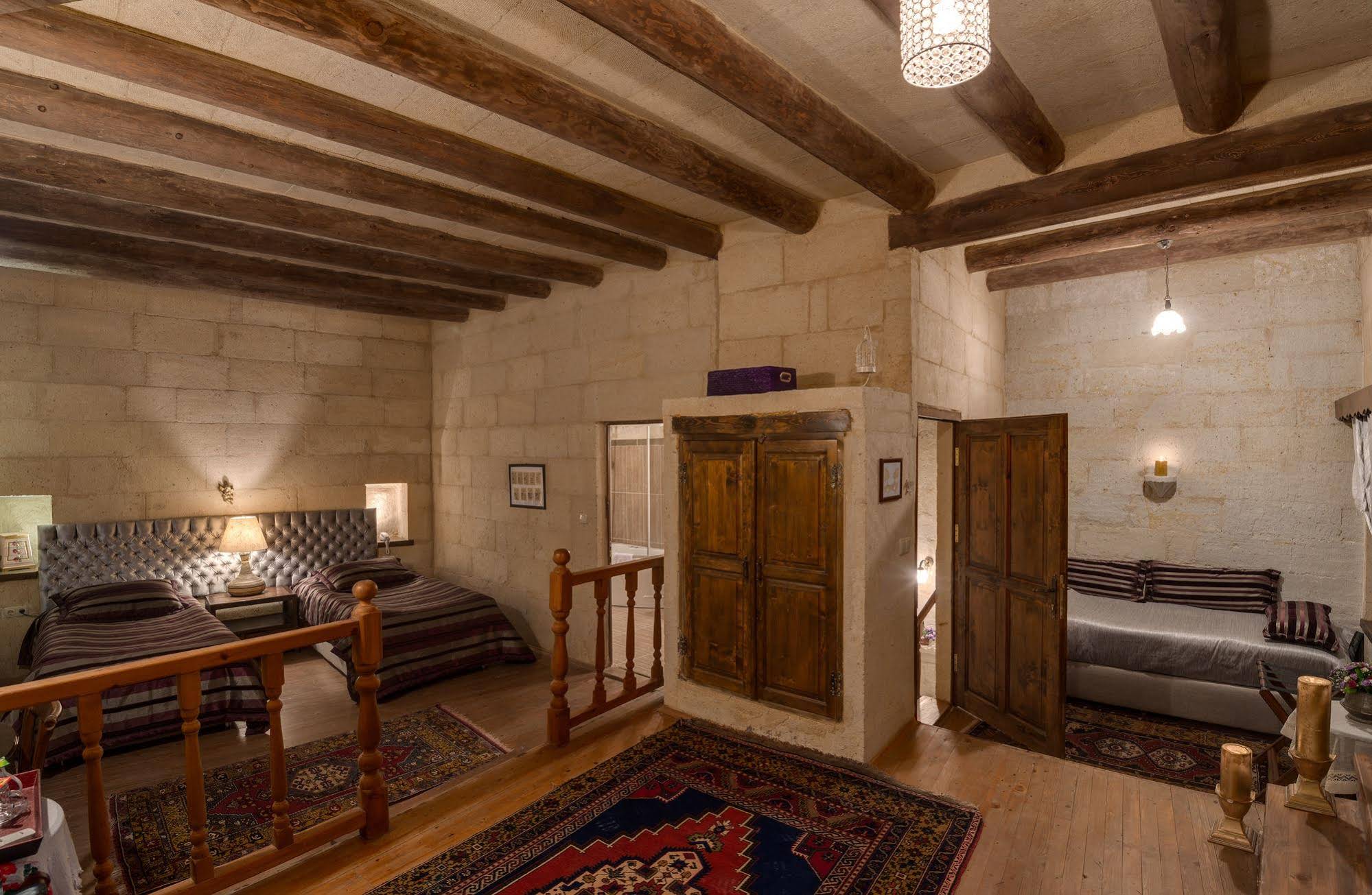 Temenni Evi