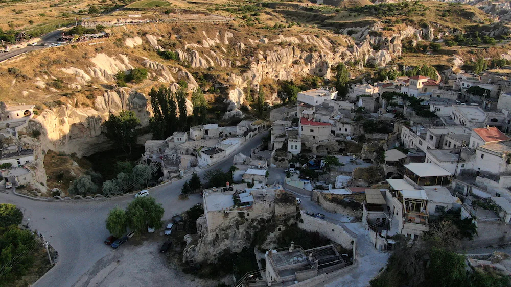 Vigneron Cave Hotel