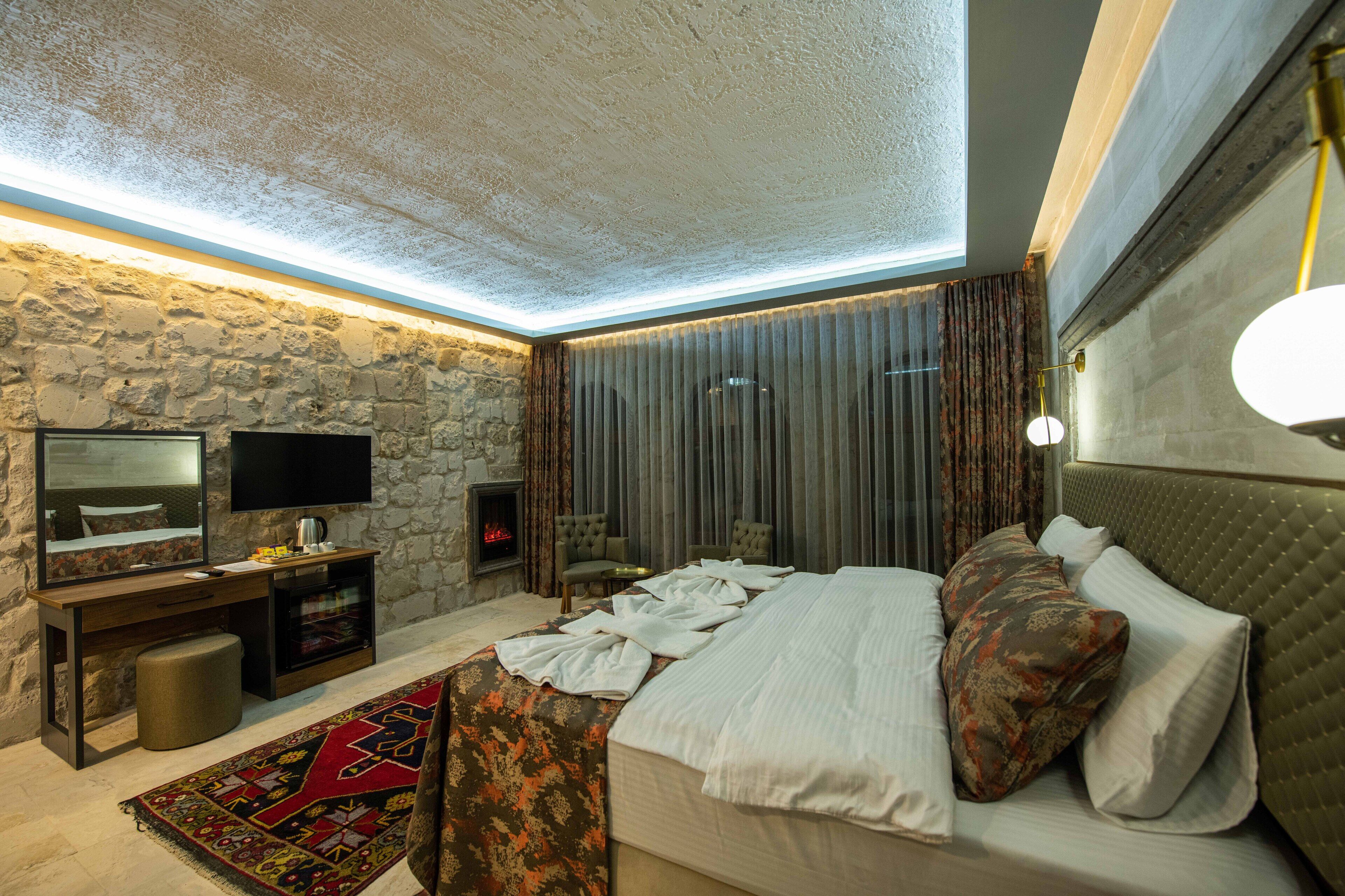 Ahiyan Hotel