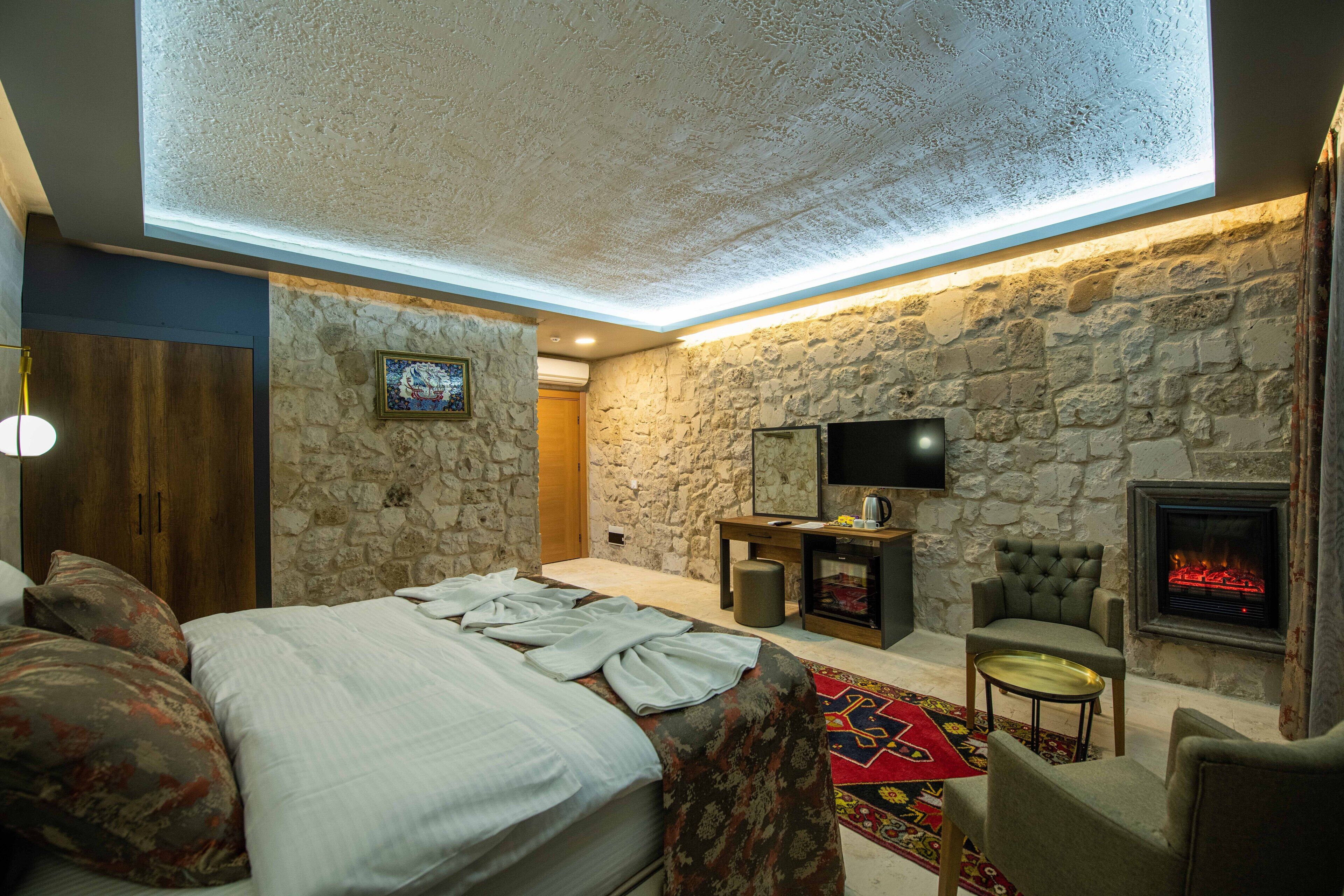 Ahiyan Hotel