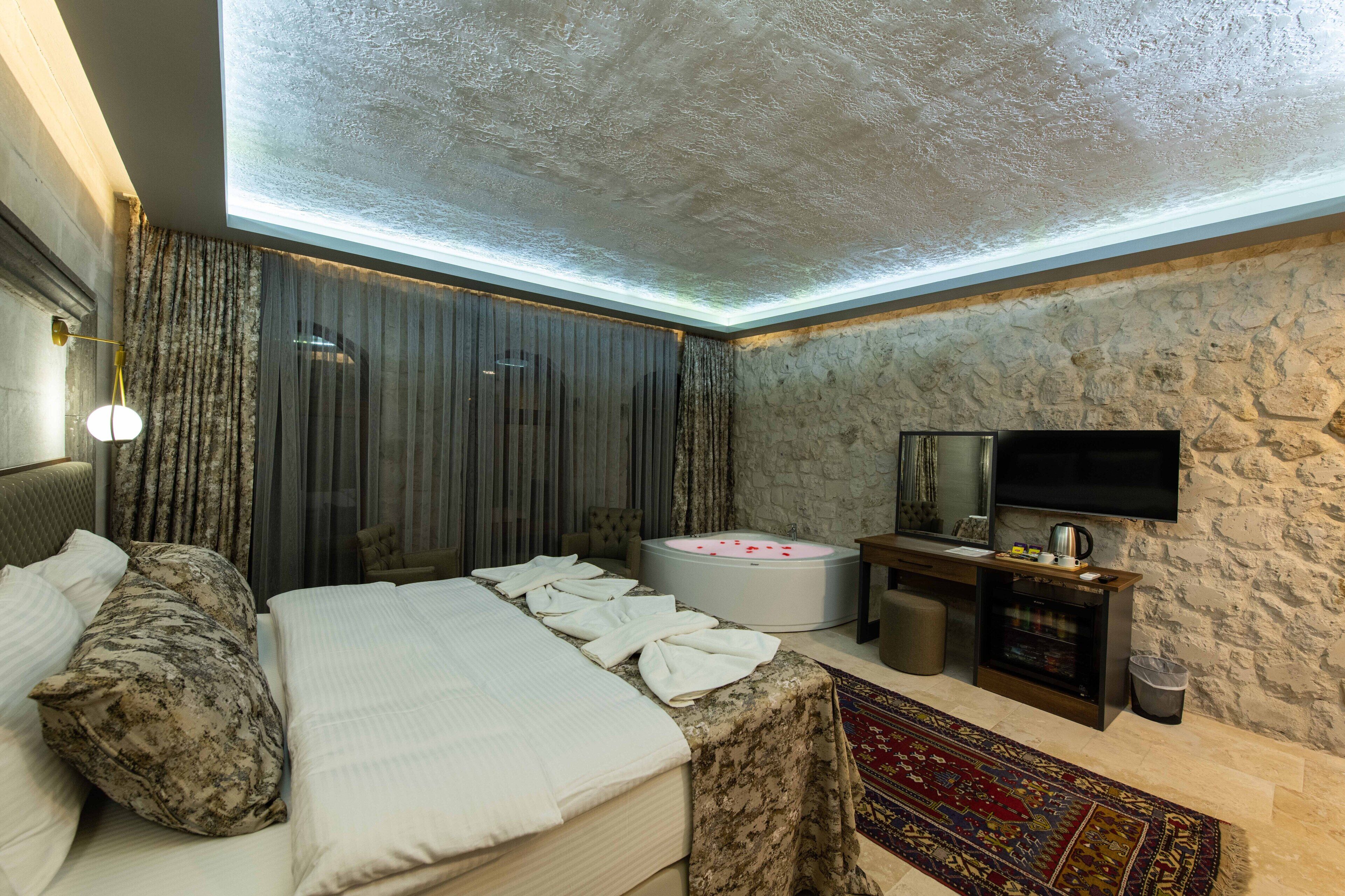 Ahiyan Hotel