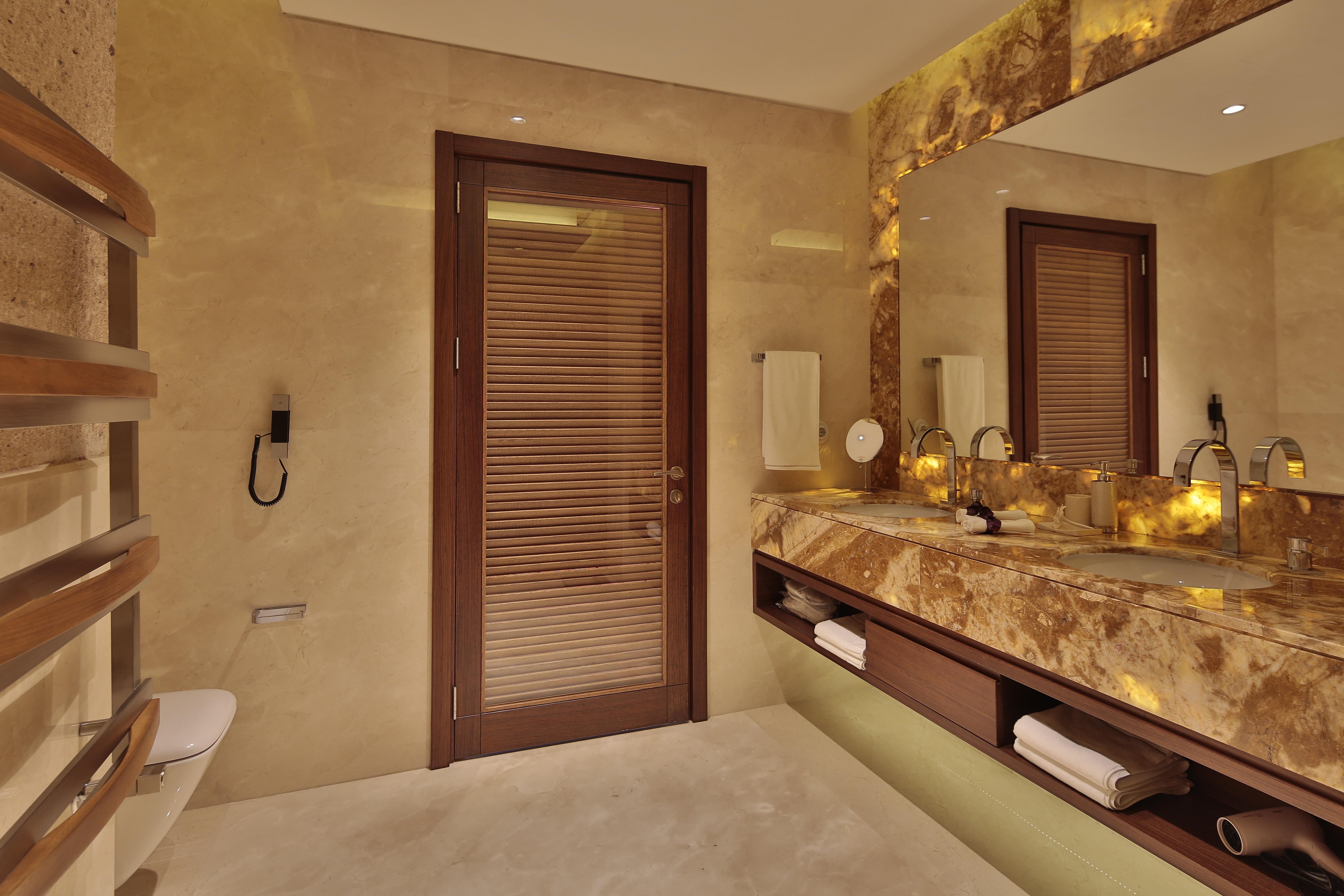 Ariana Sustainable Luxury Lodge