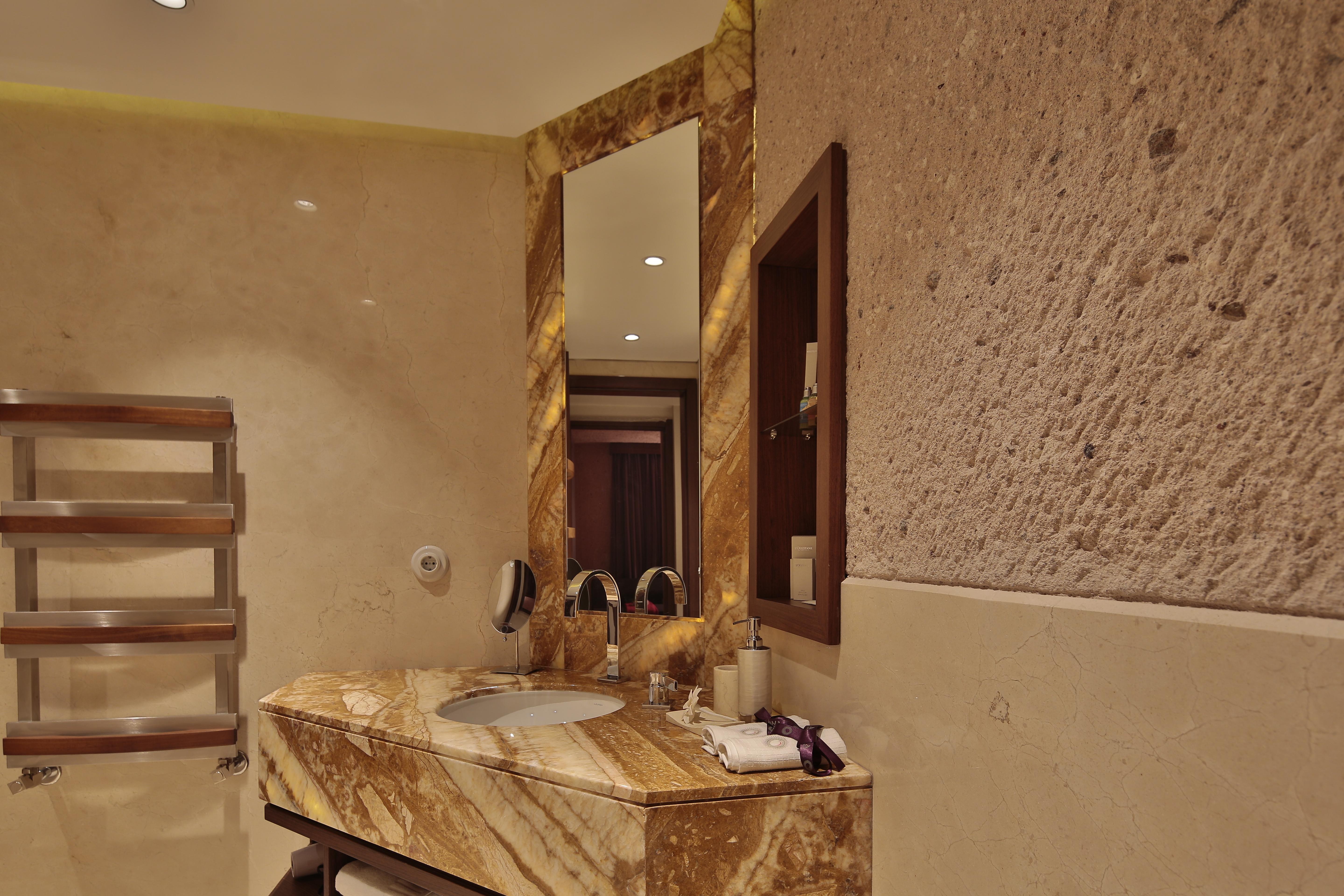 Ariana Sustainable Luxury Lodge