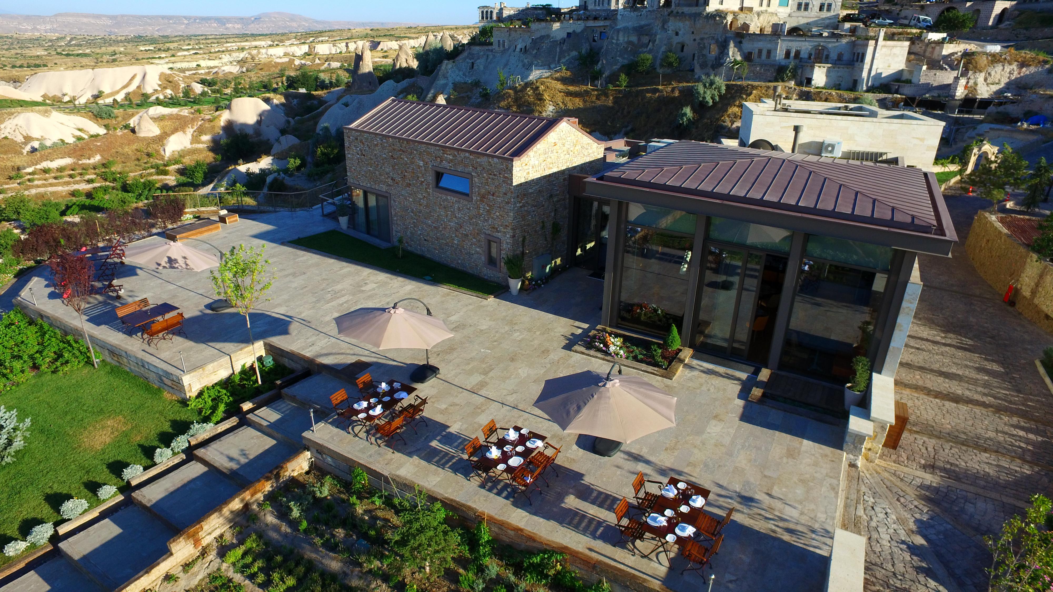 Ariana Sustainable Luxury Lodge