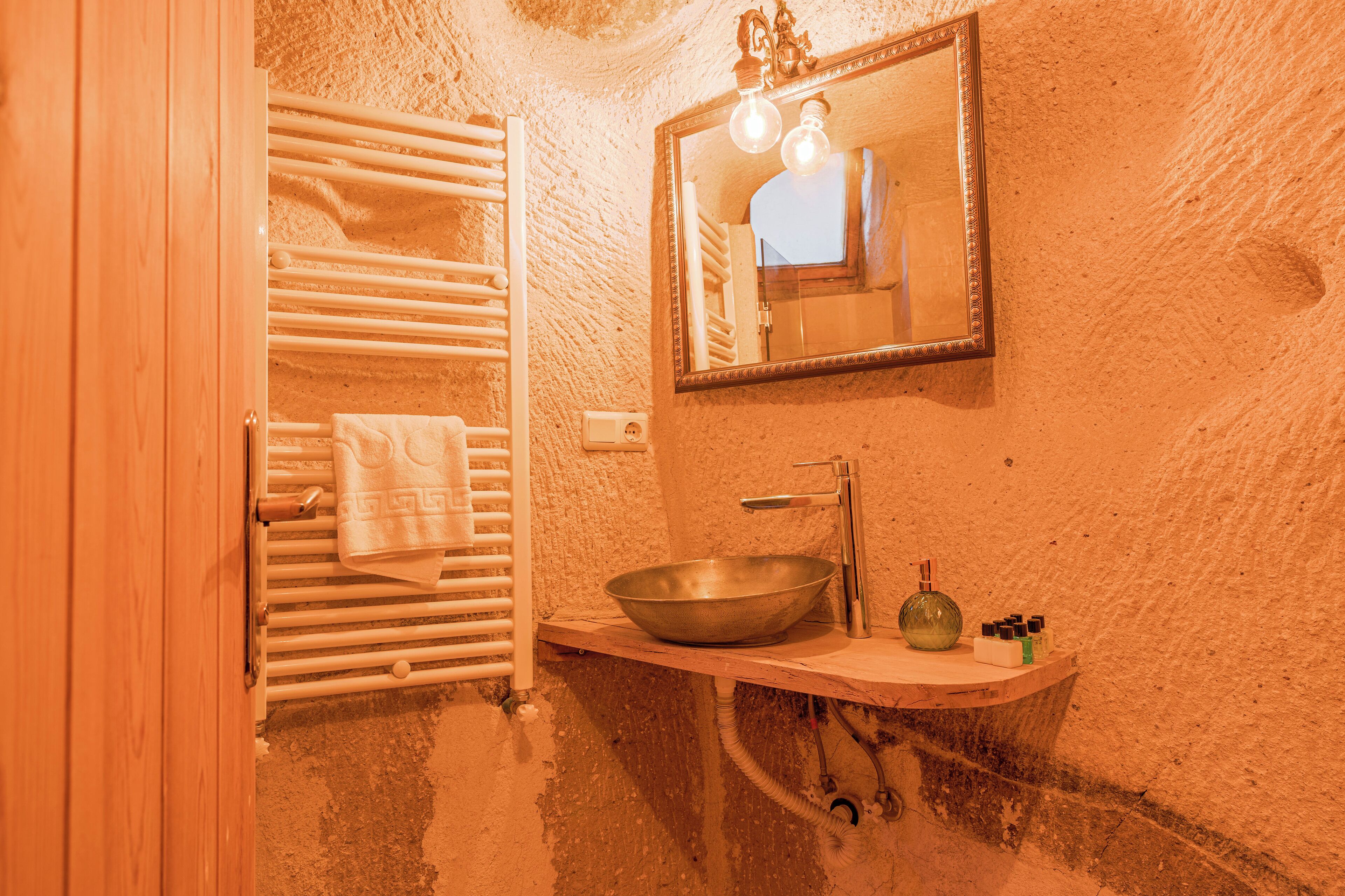 Carmin Cave Hotel