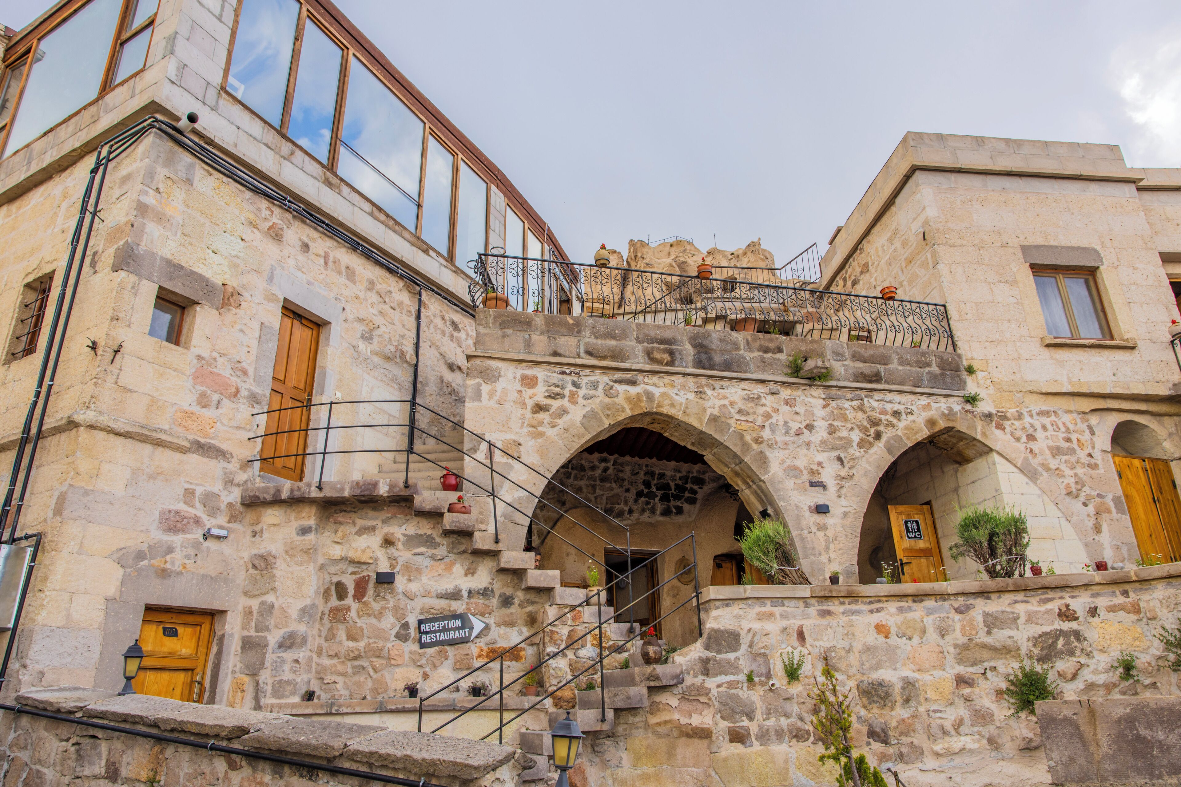 Carmin Cave Hotel