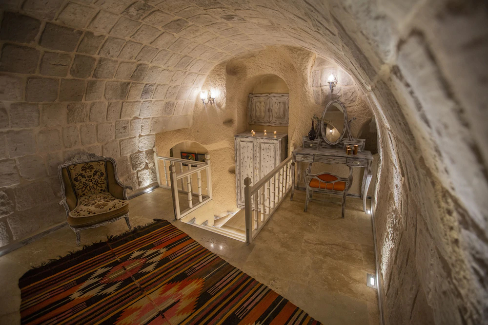 Karlik Cave Suites