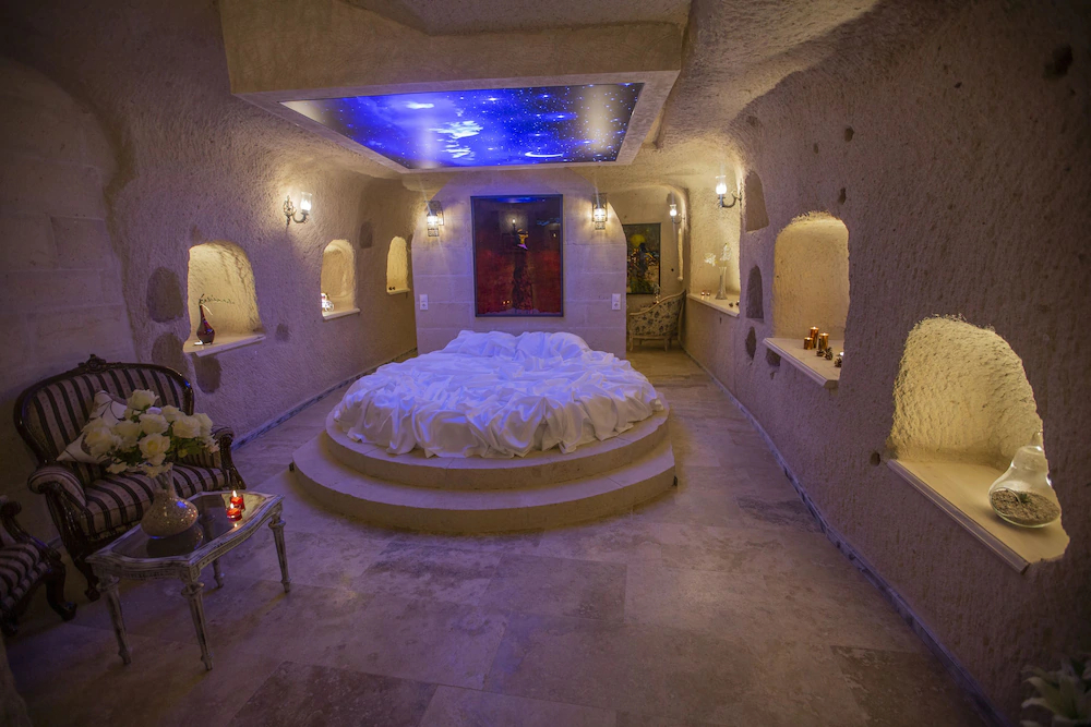Karlik Cave Suites