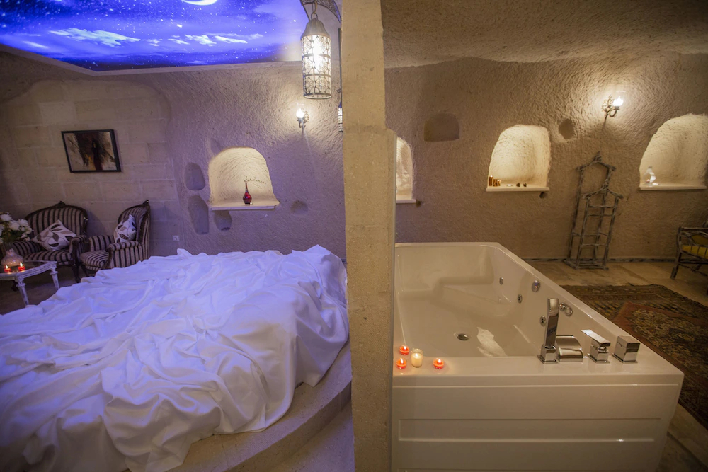 Karlik Cave Suites