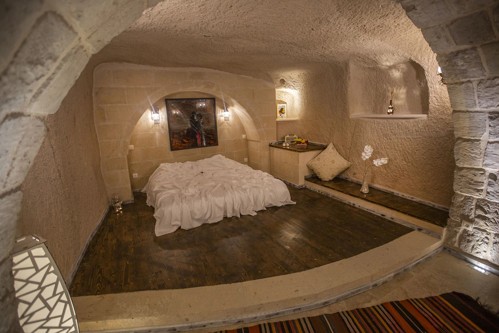 Karlik Cave Suites