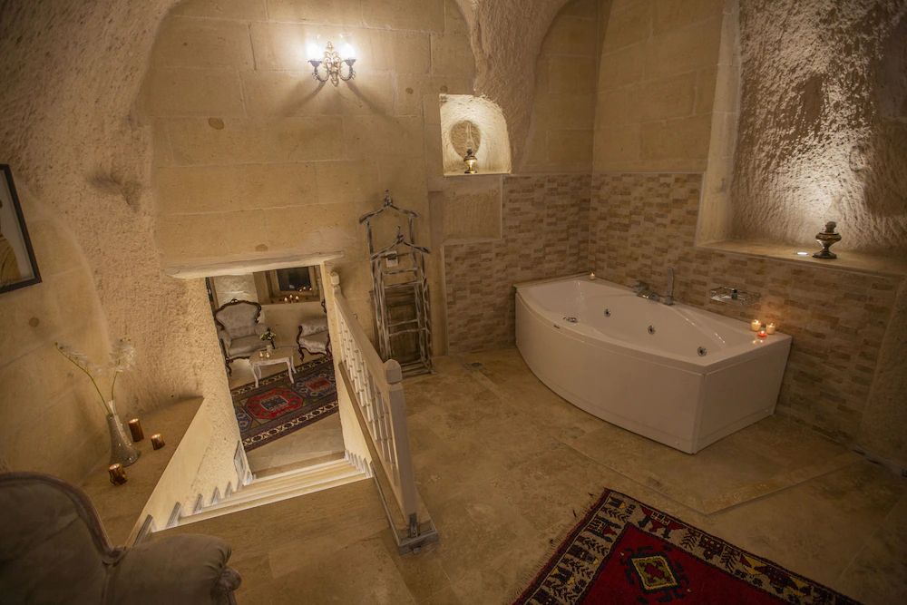 Karlik Cave Suites
