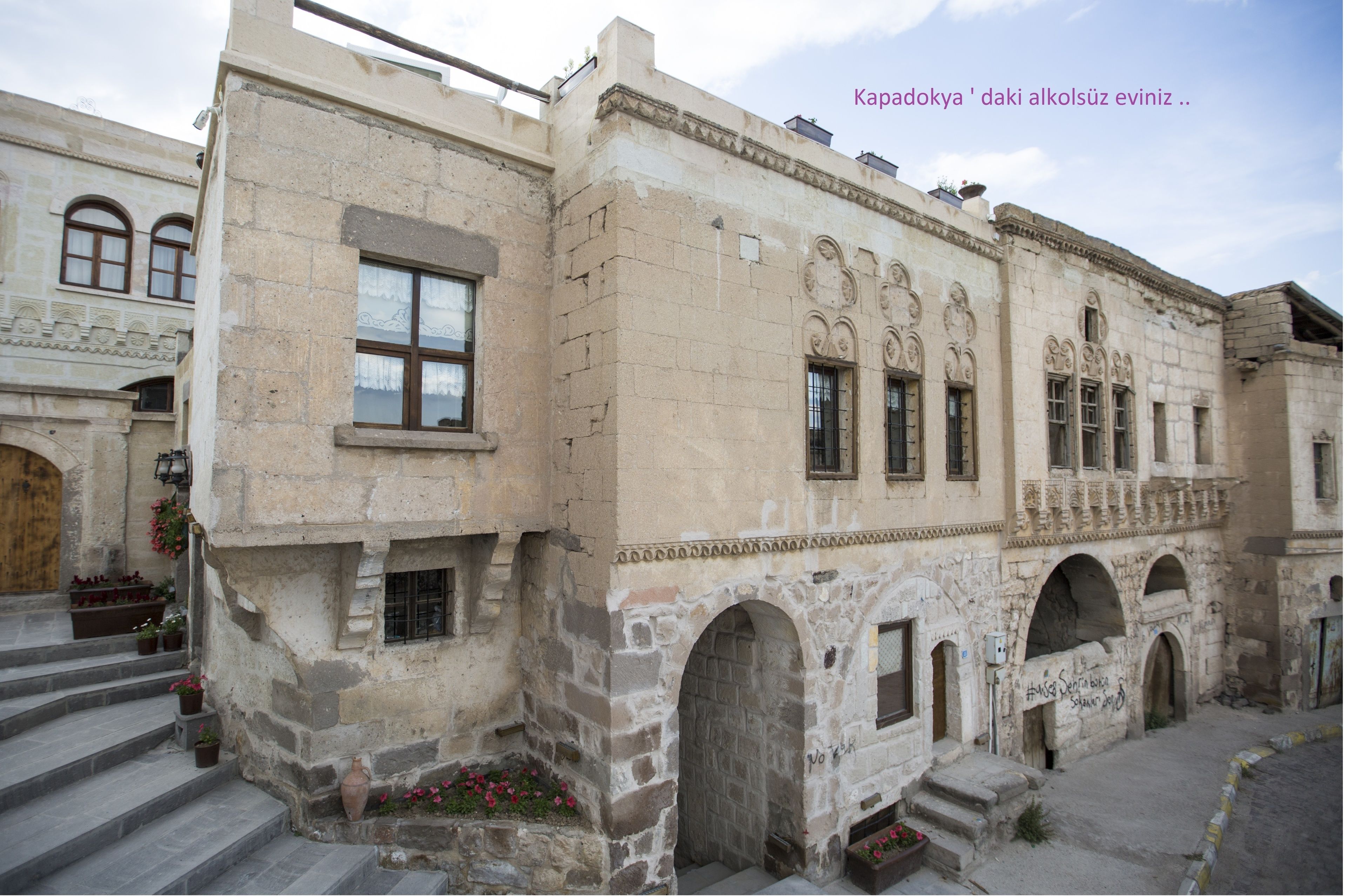 Aurora Cave Hotel