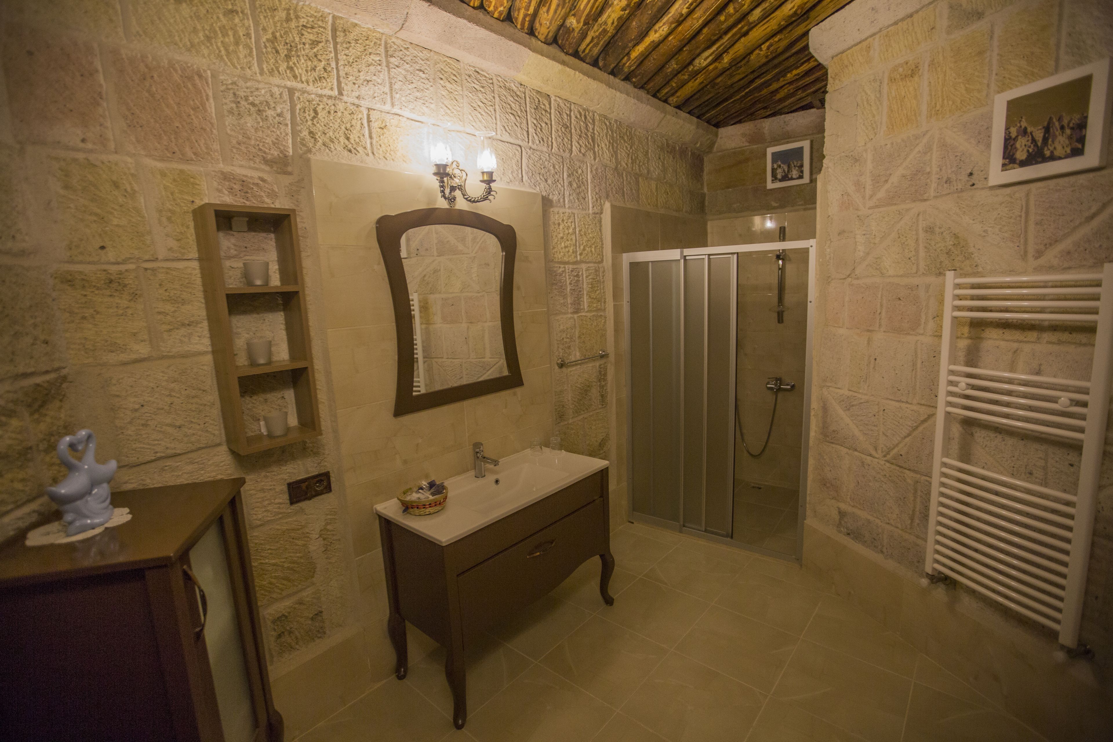 Aurora Cave Hotel