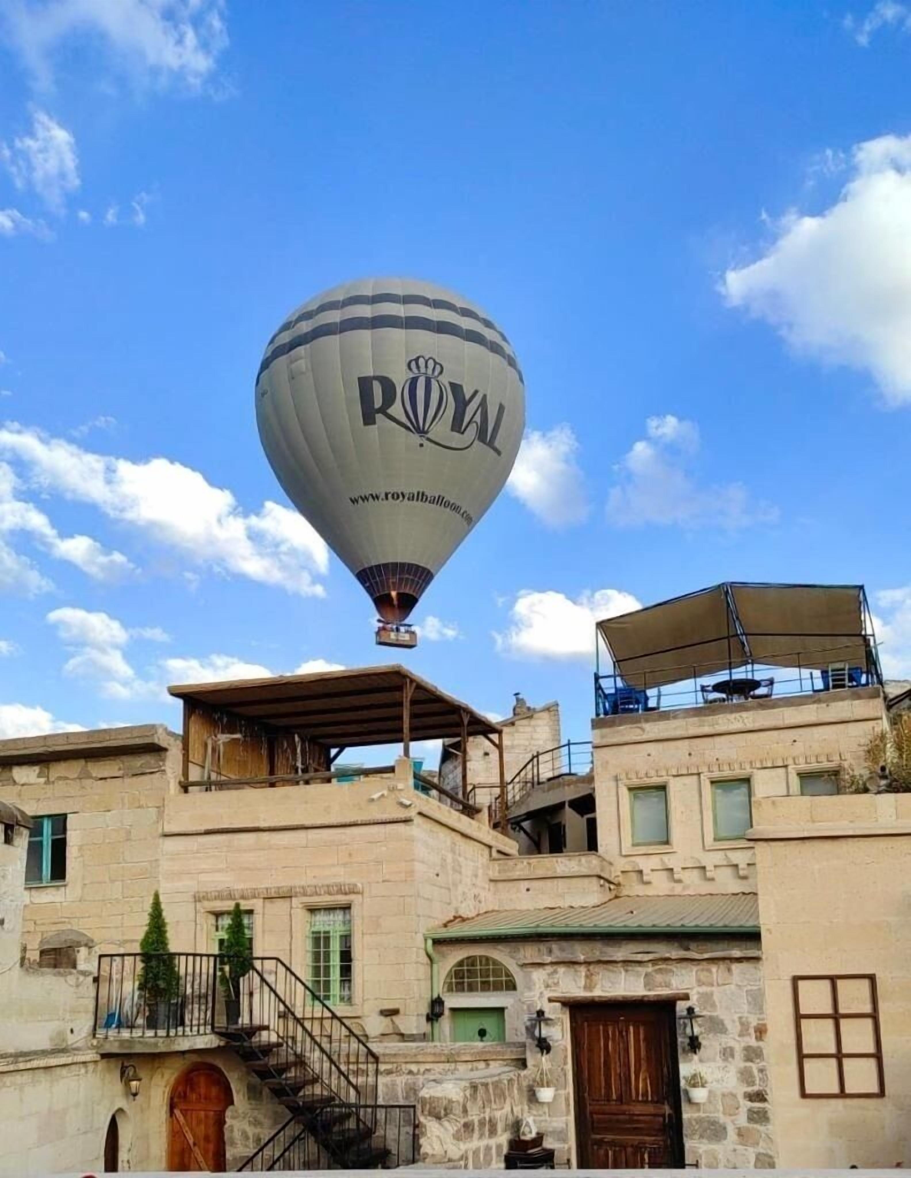 Aurora Cave Hotel