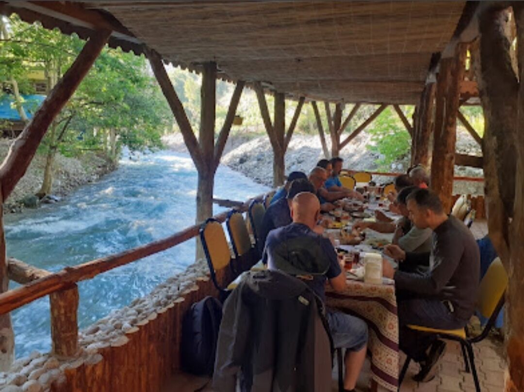 Kapuzbasi Selalesi Sahin Motel