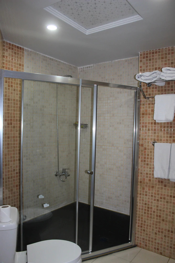 Adana Kucuksaat Hotel