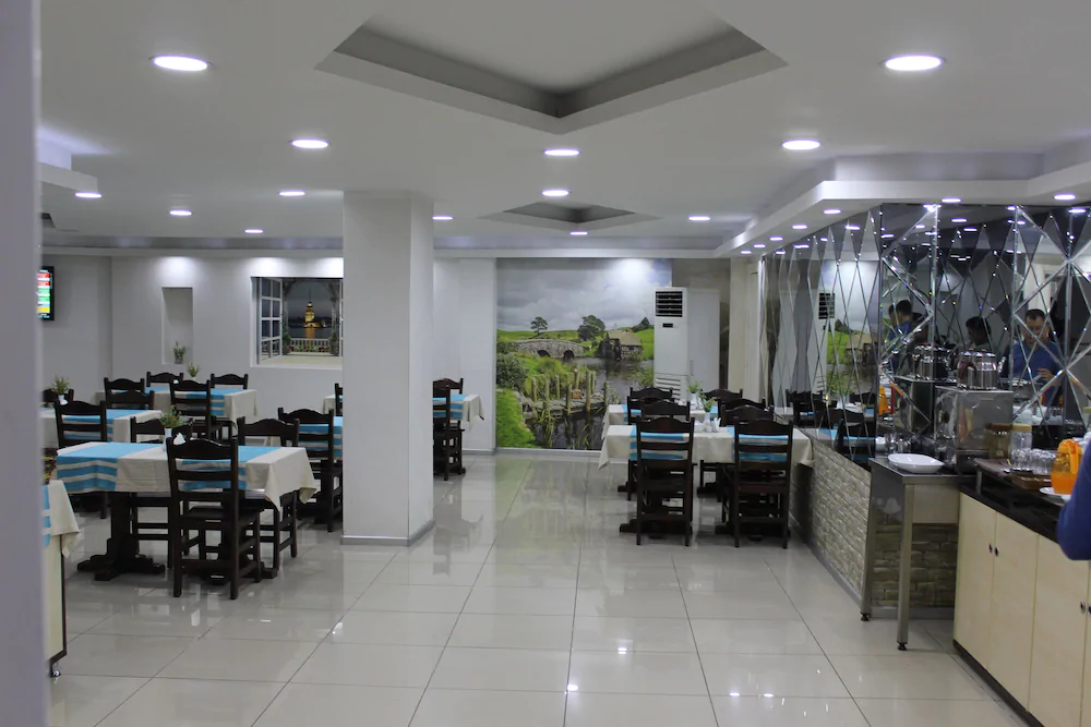 Adana Kucuksaat Hotel