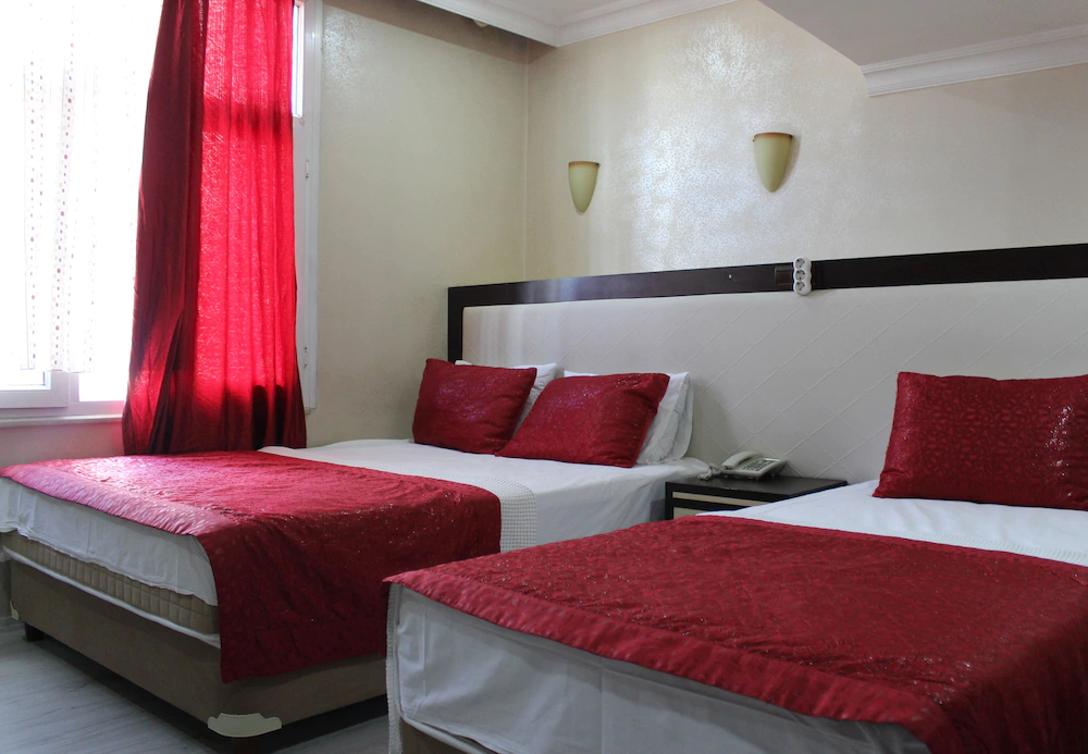 Adana Kucuksaat Hotel