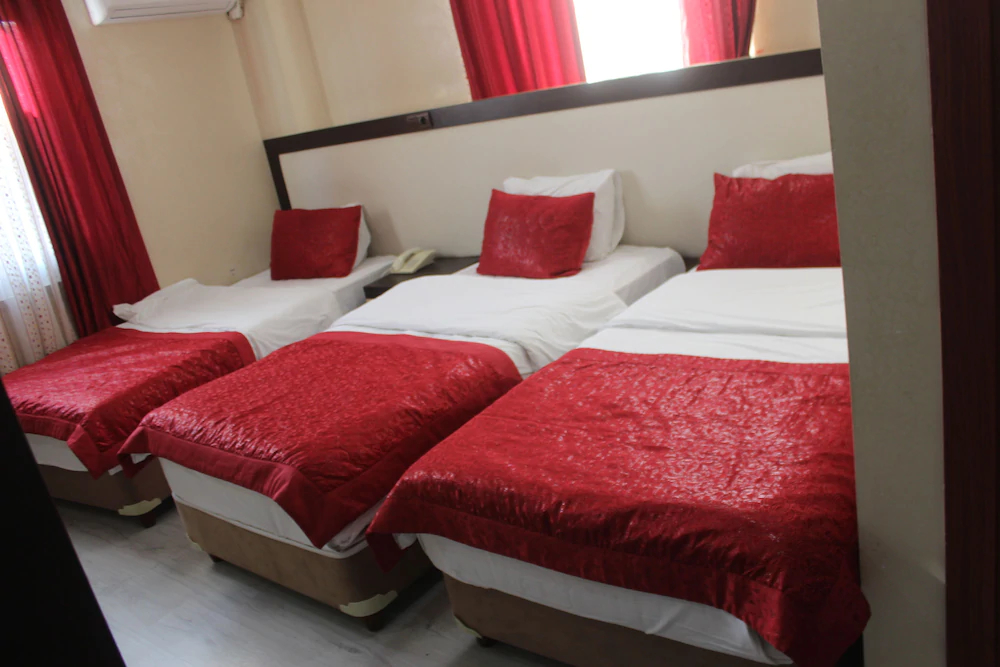 Adana Kucuksaat Hotel