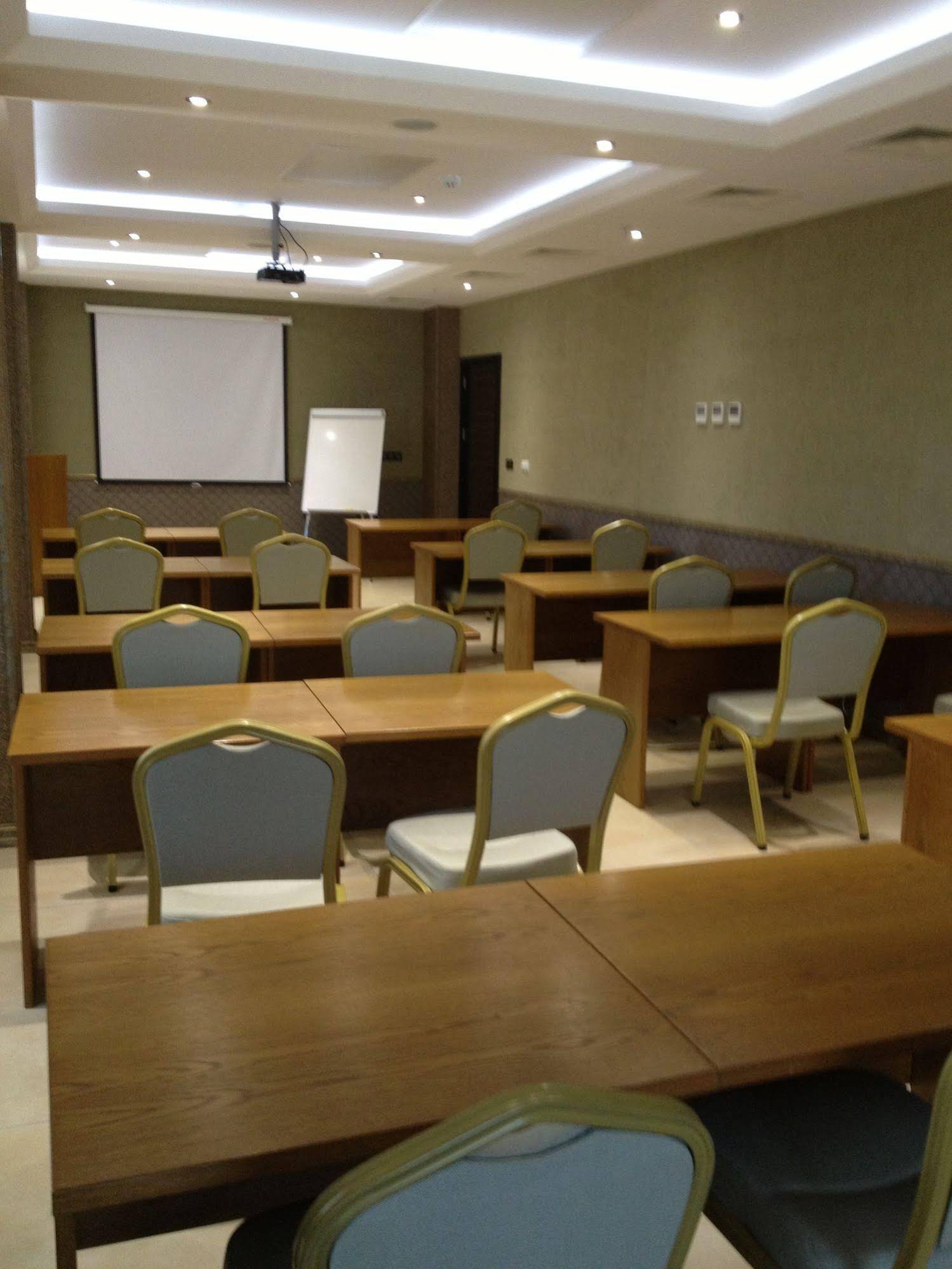 Edis Premier Adana
